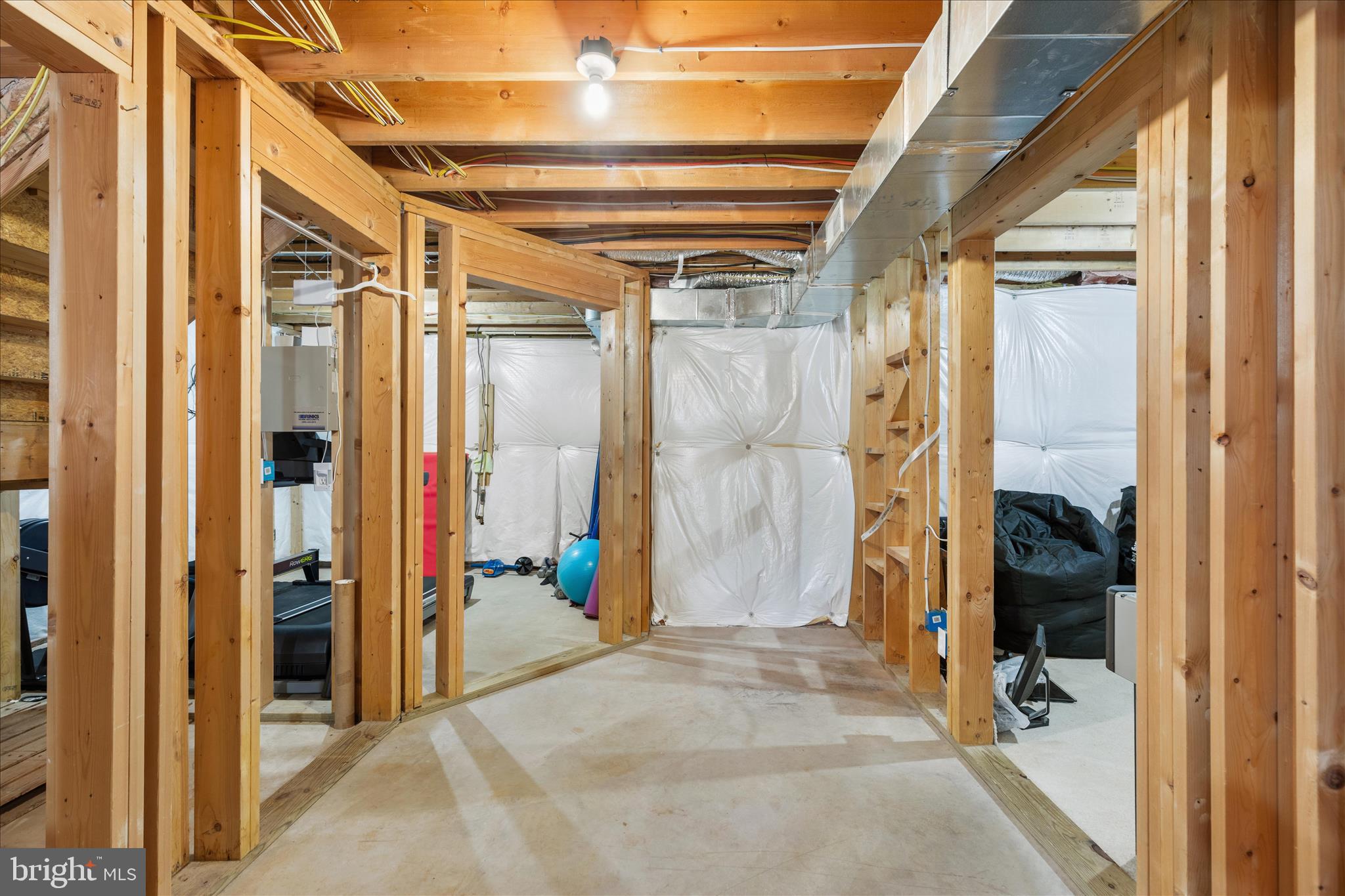 THUNDERBIRD RANCH - Residential