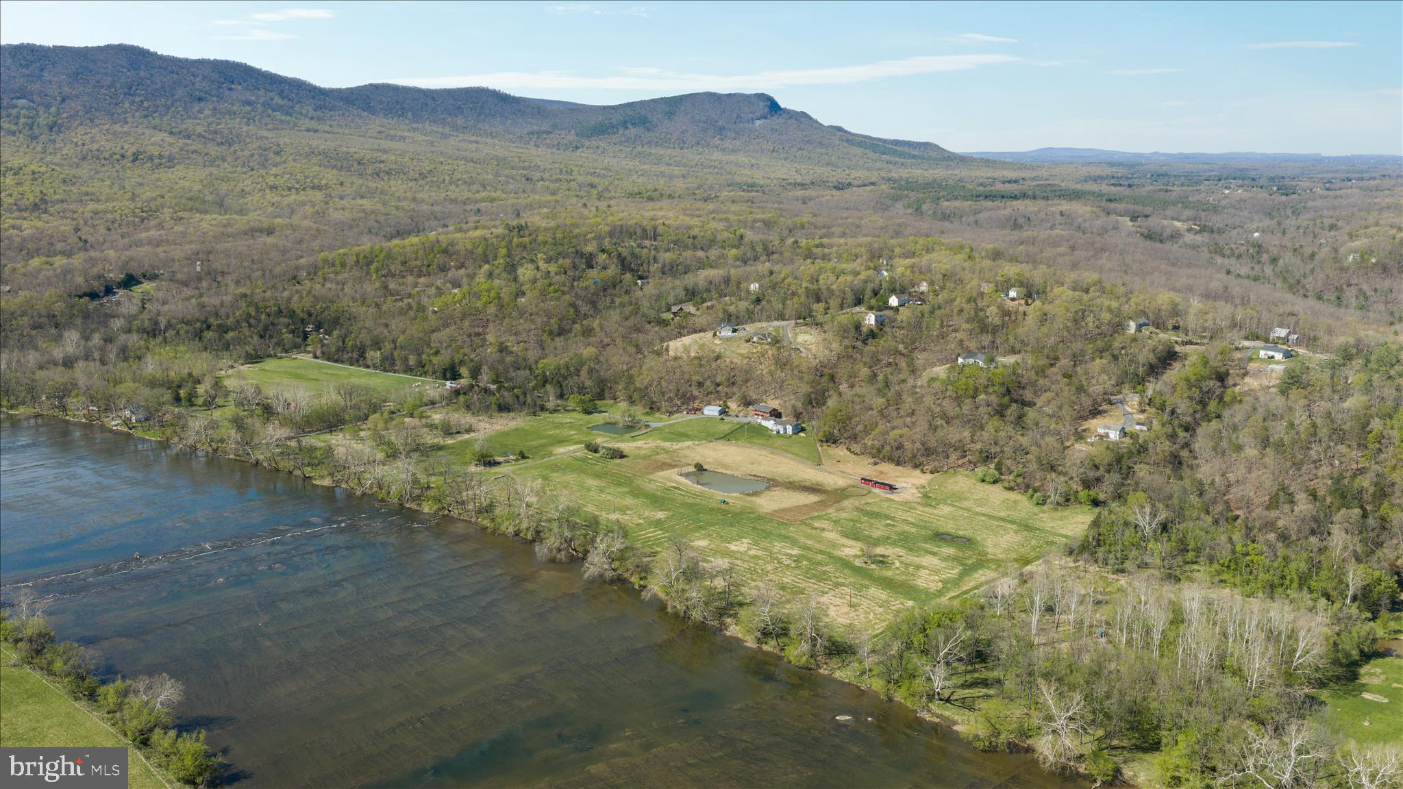 THUNDERBIRD RANCH - Residential