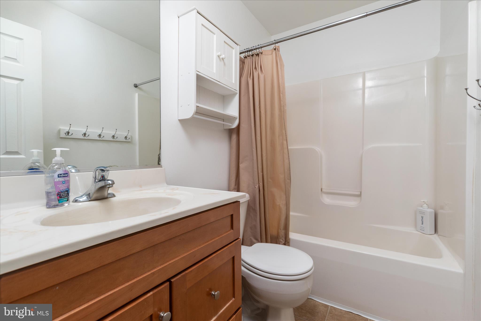 THUNDERBIRD RANCH - Residential