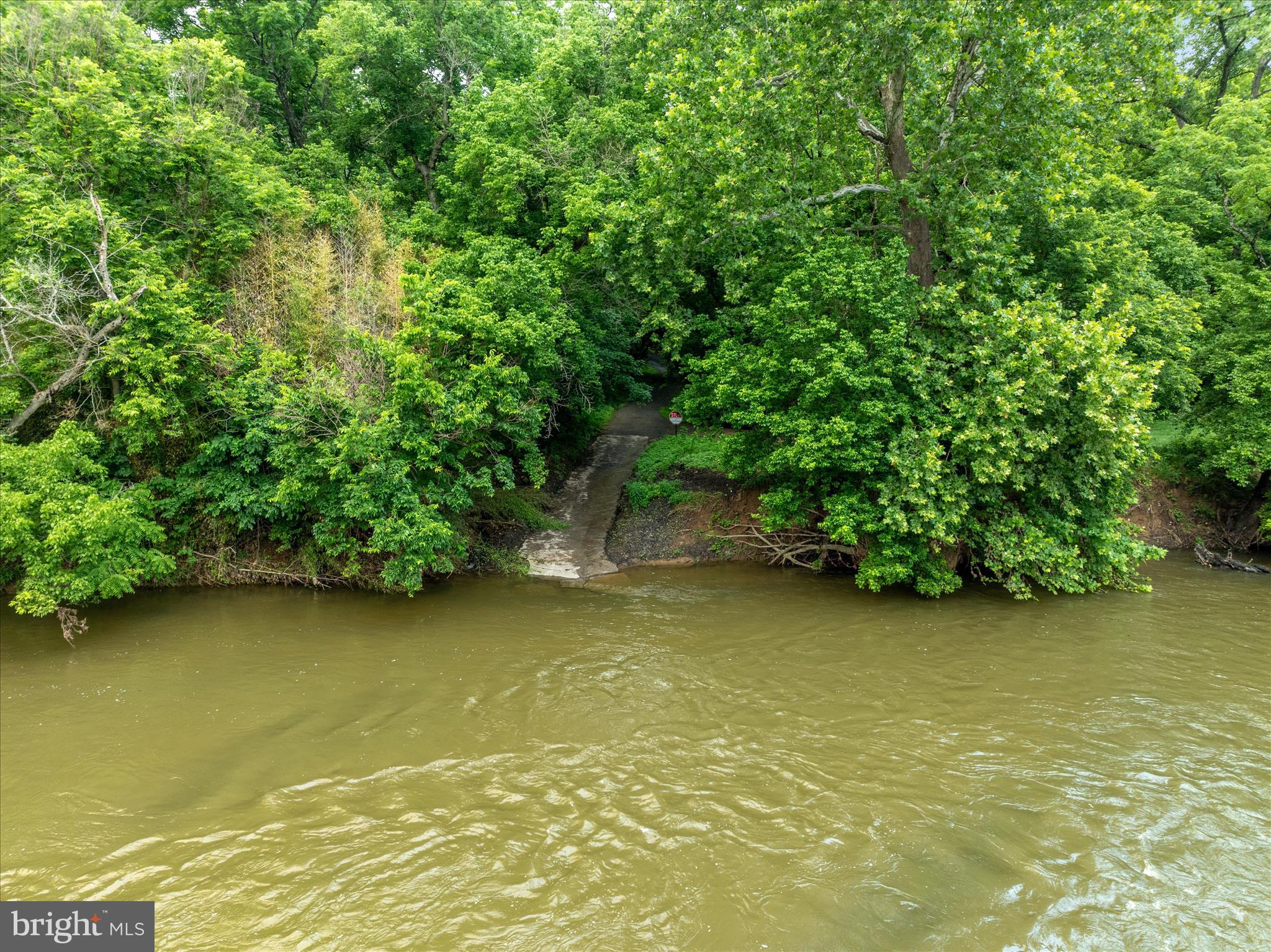 THUNDERBIRD RANCH - Residential