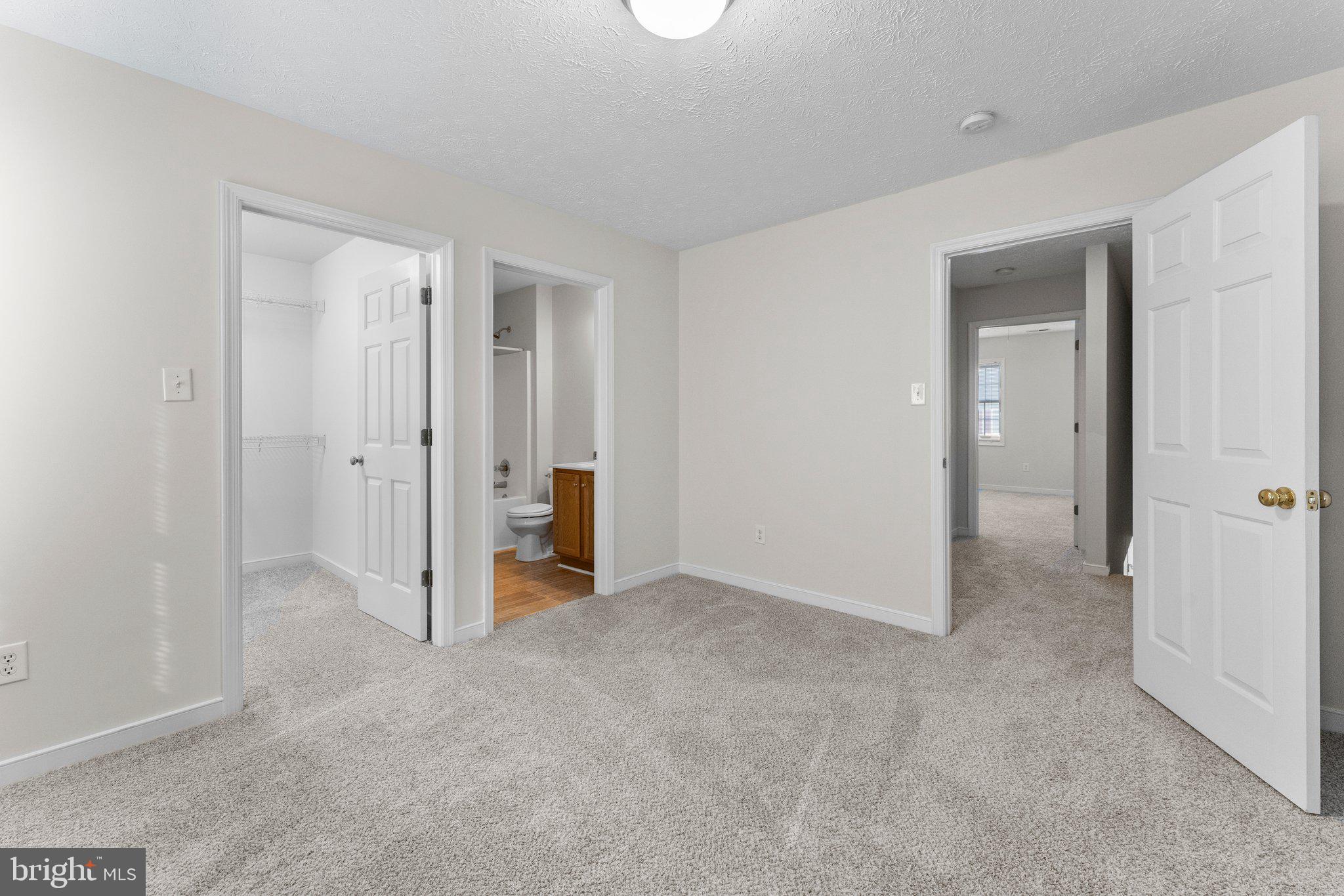 SETTLERS LANDING TOWNHOUSES - Residential