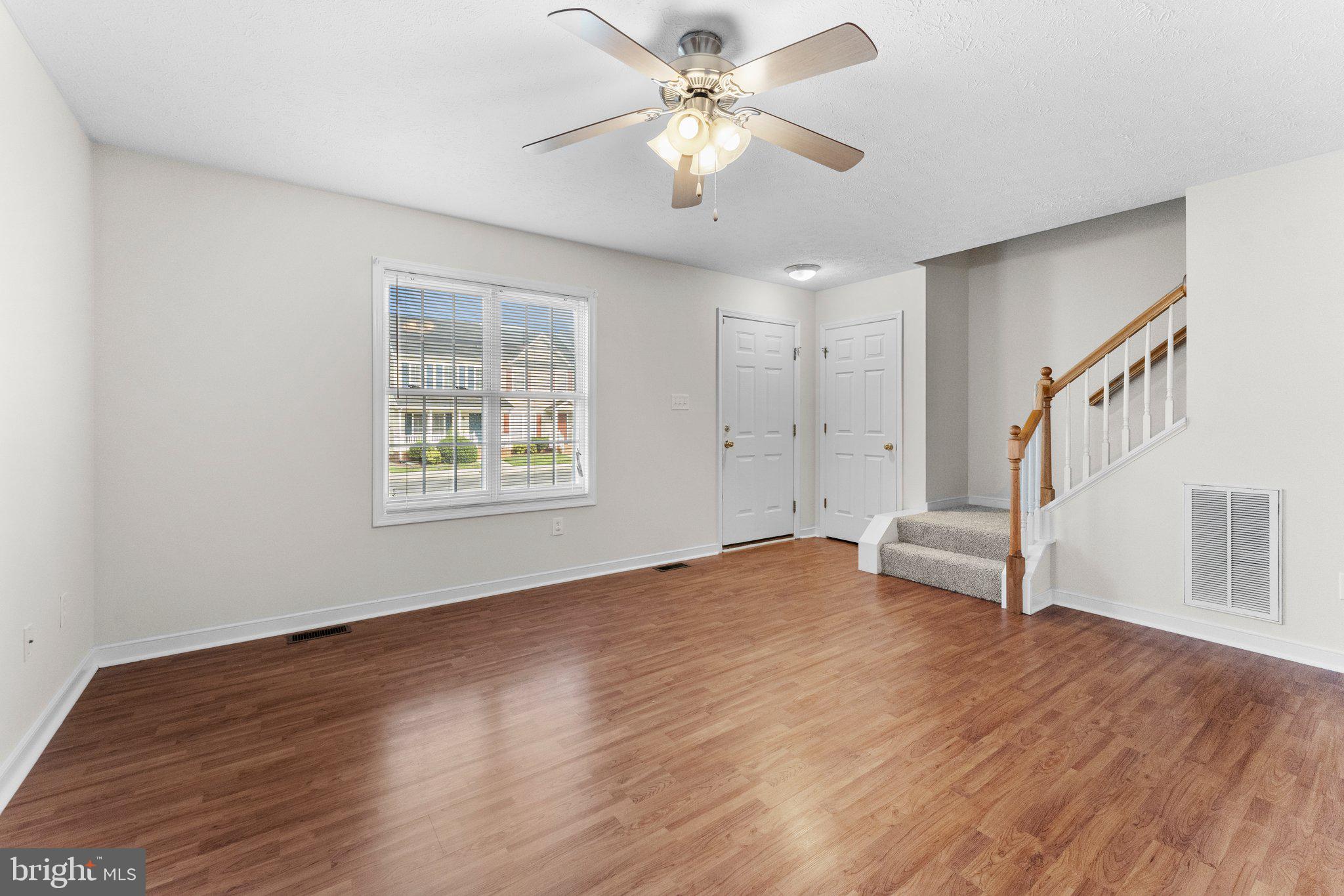 SETTLERS LANDING TOWNHOUSES - Residential