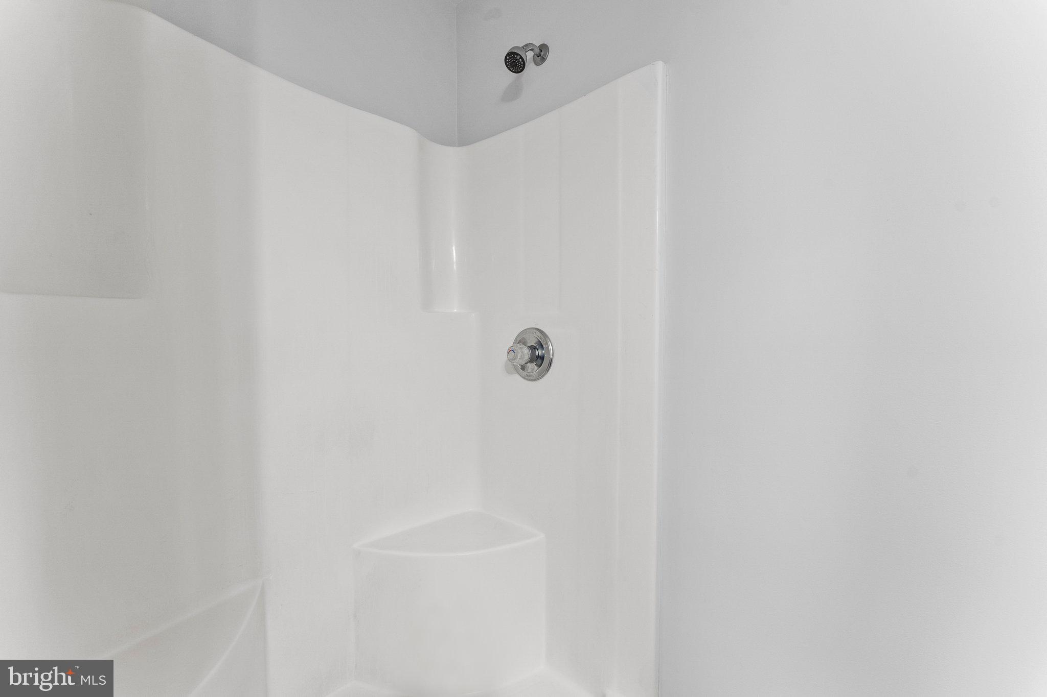 SETTLERS LANDING TOWNHOUSES - Residential