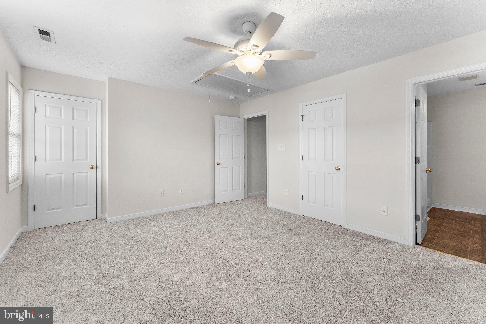 SETTLERS LANDING TOWNHOUSES - Residential