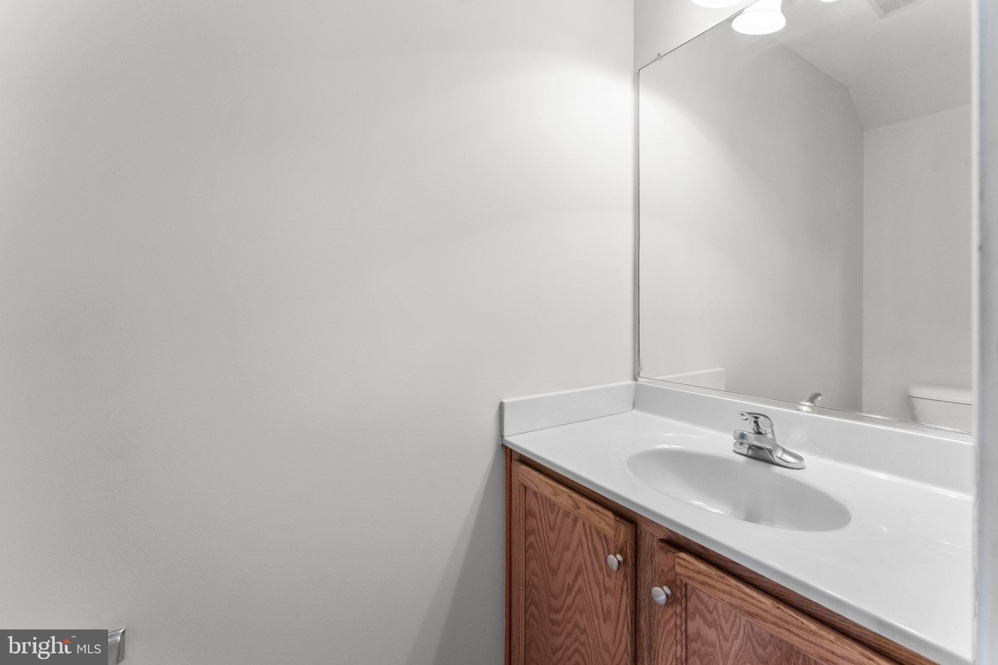 SETTLERS LANDING TOWNHOUSES - Residential