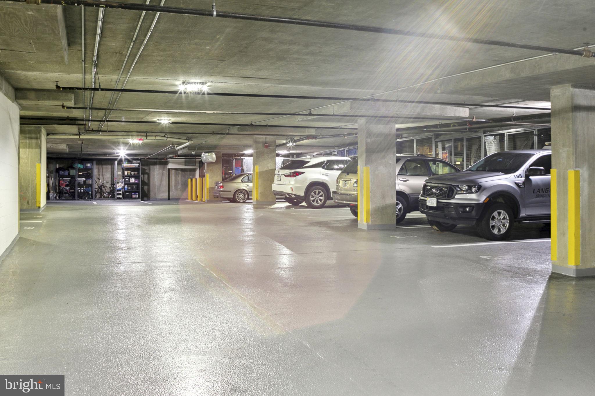 VIRGINIA SQUARE - Residential