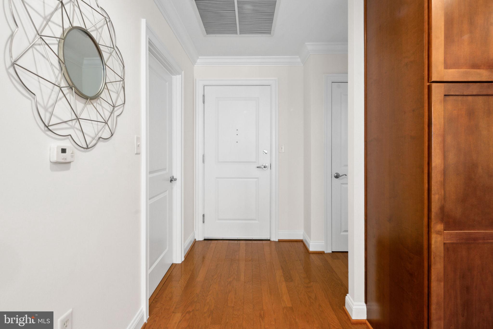 VIRGINIA SQUARE - Residential