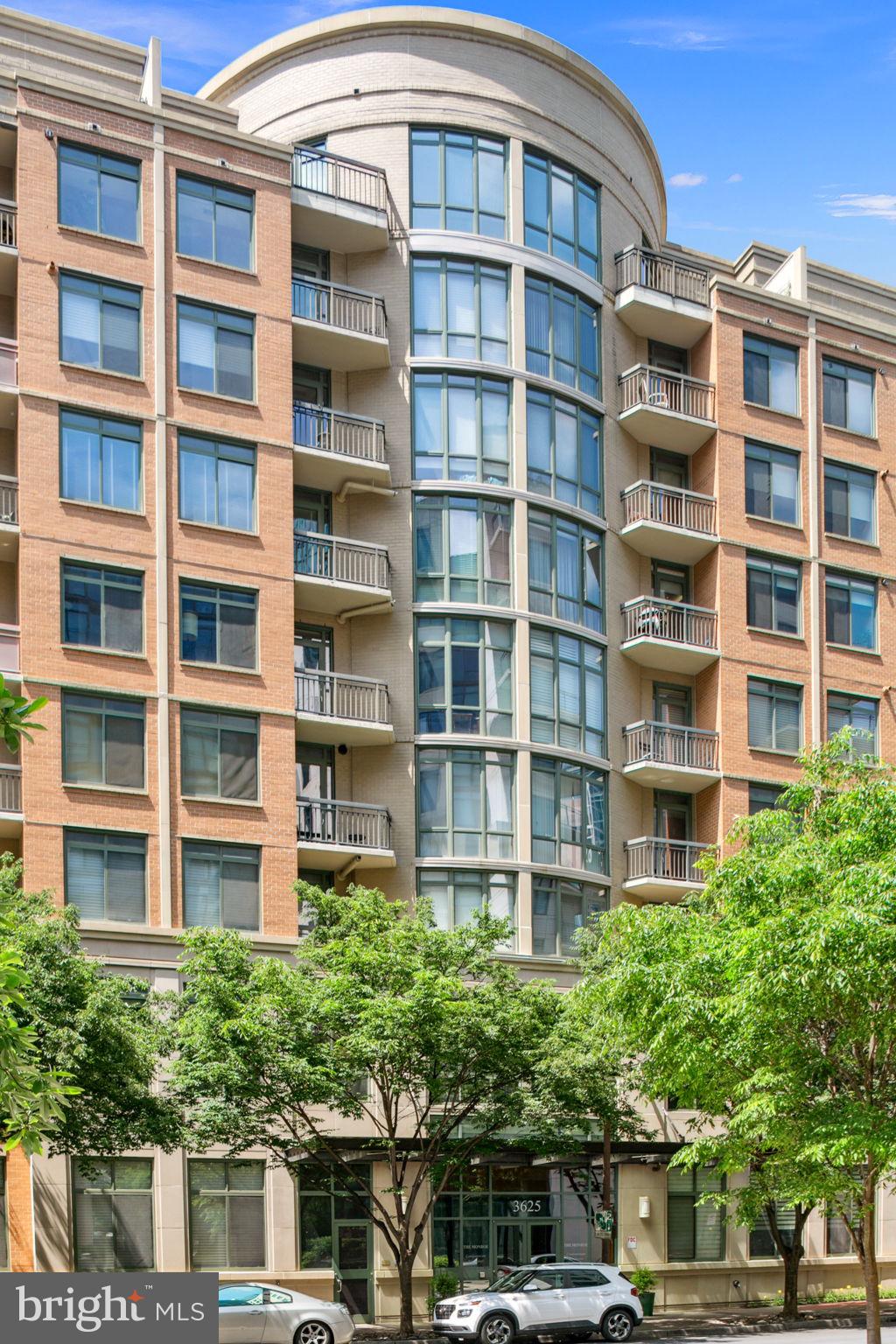 VIRGINIA SQUARE - Residential