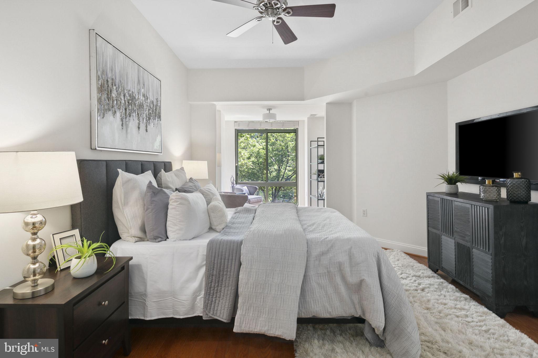 VIRGINIA SQUARE - Residential