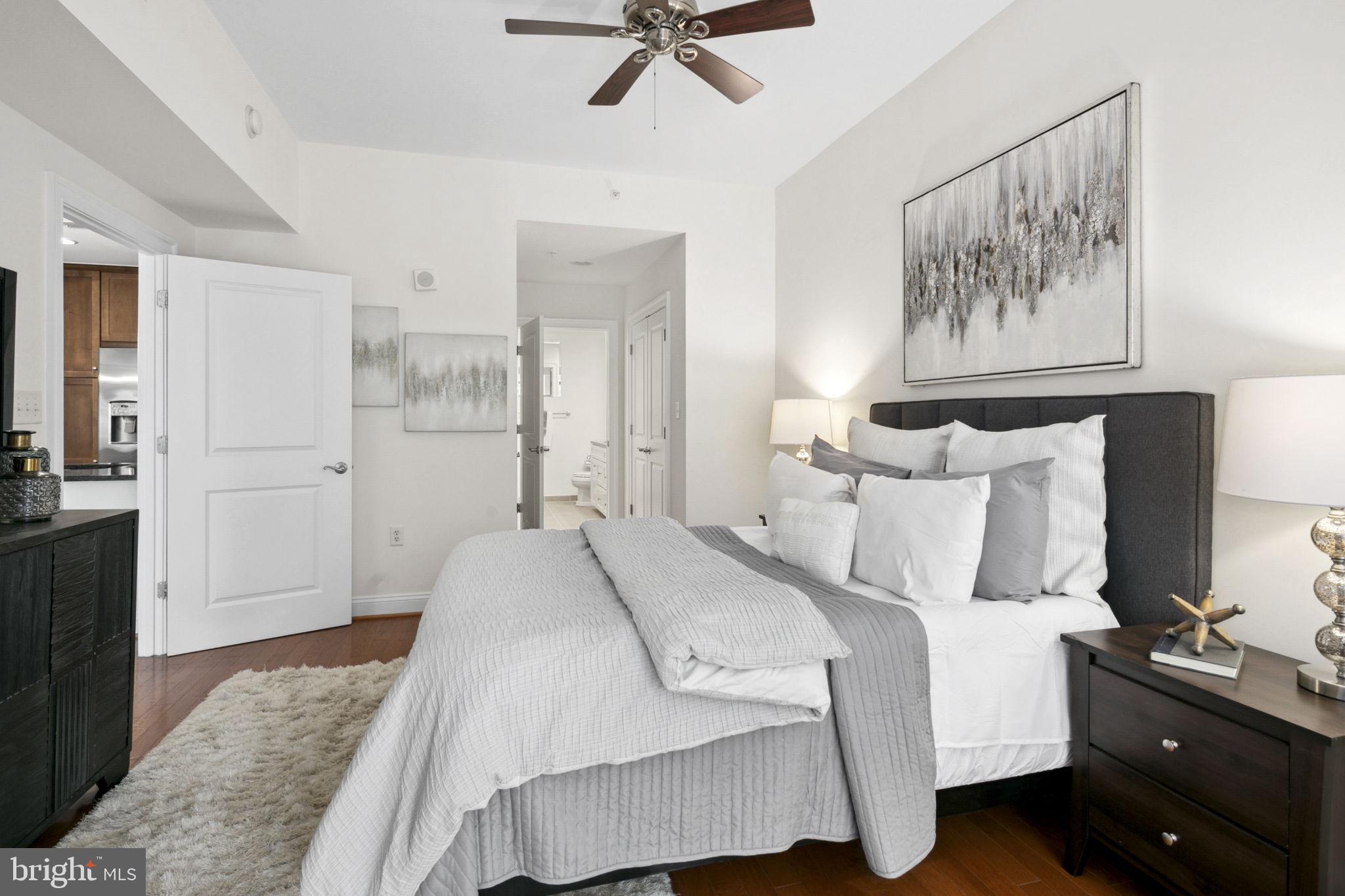 VIRGINIA SQUARE - Residential