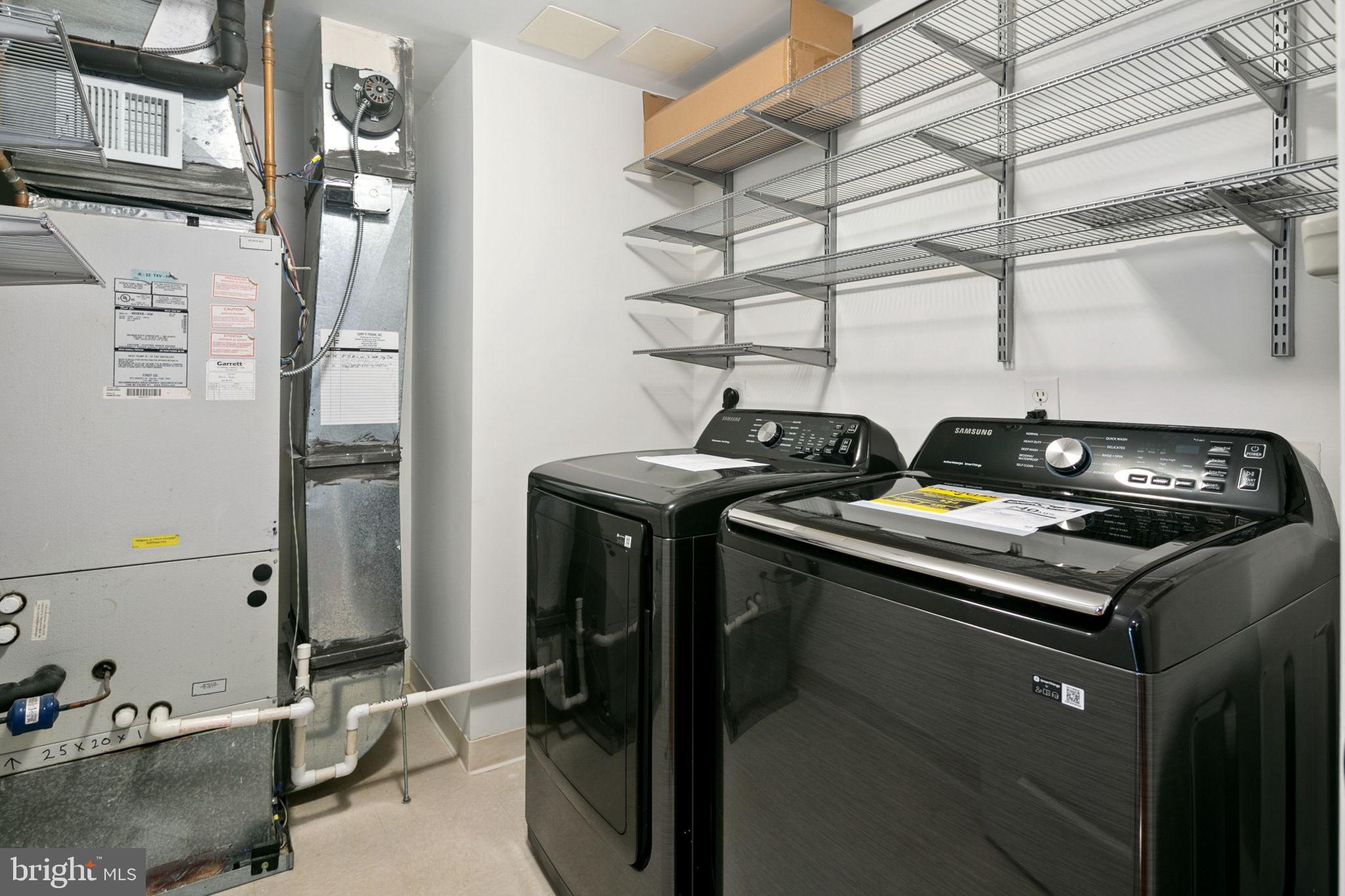 VIRGINIA SQUARE - Residential