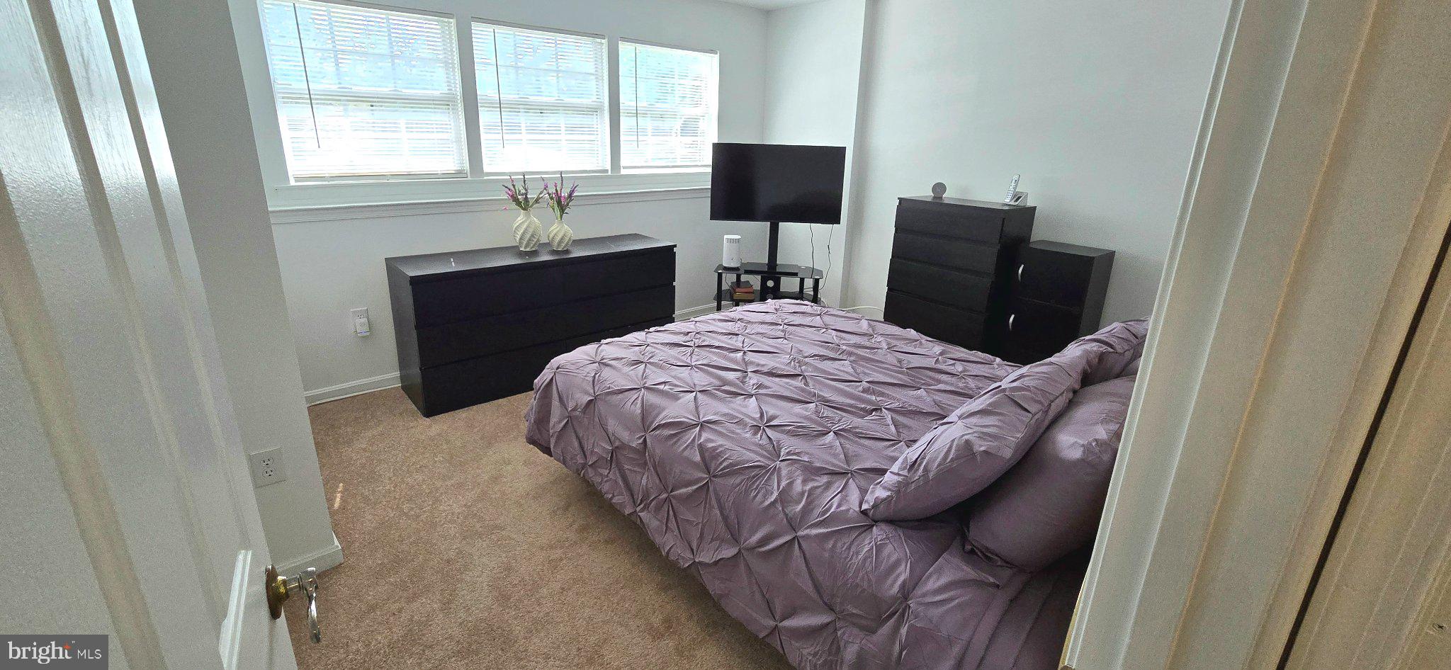 APPLEGATE CONDO - Residential