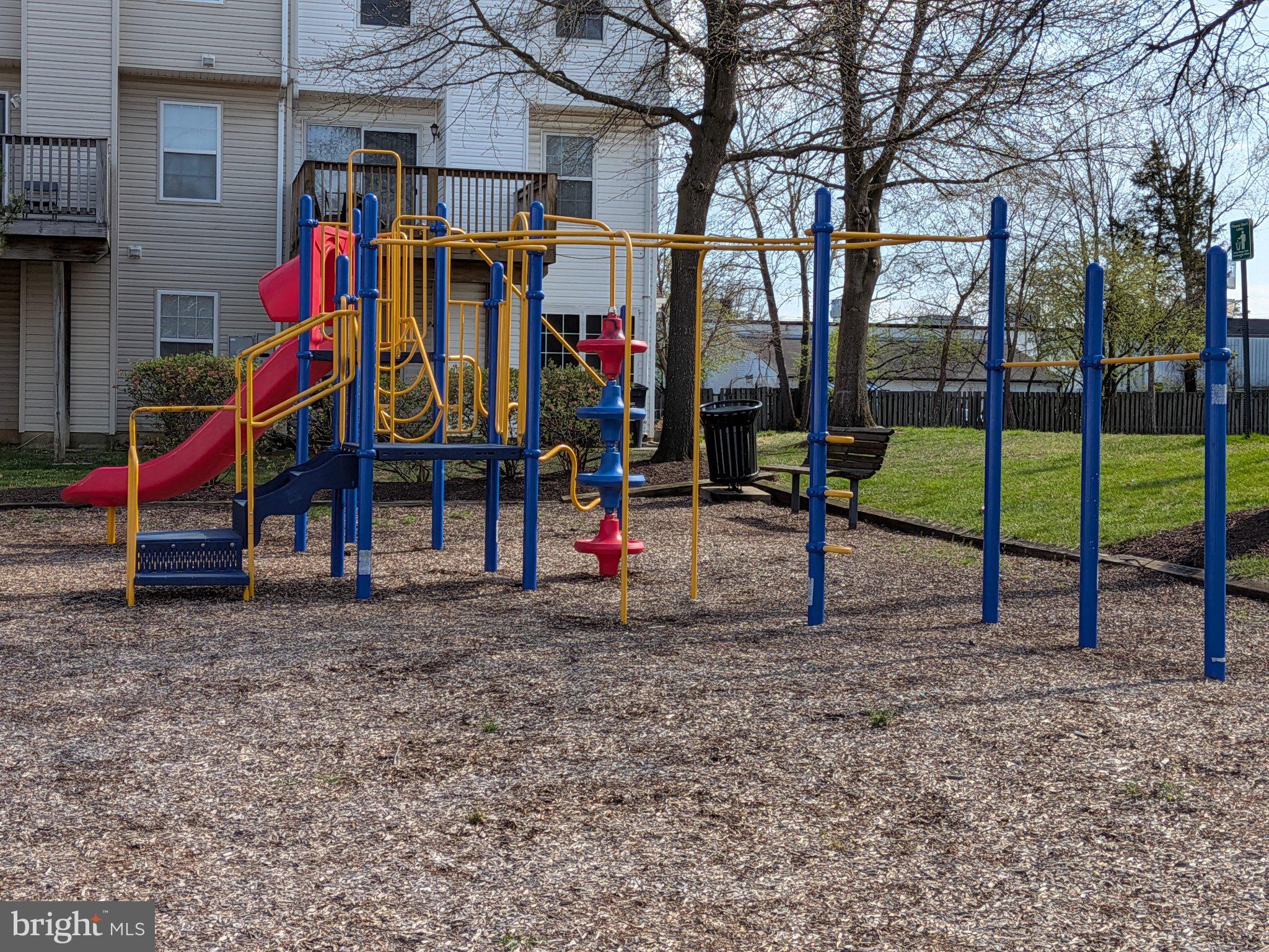 APPLEGATE CONDO - Residential