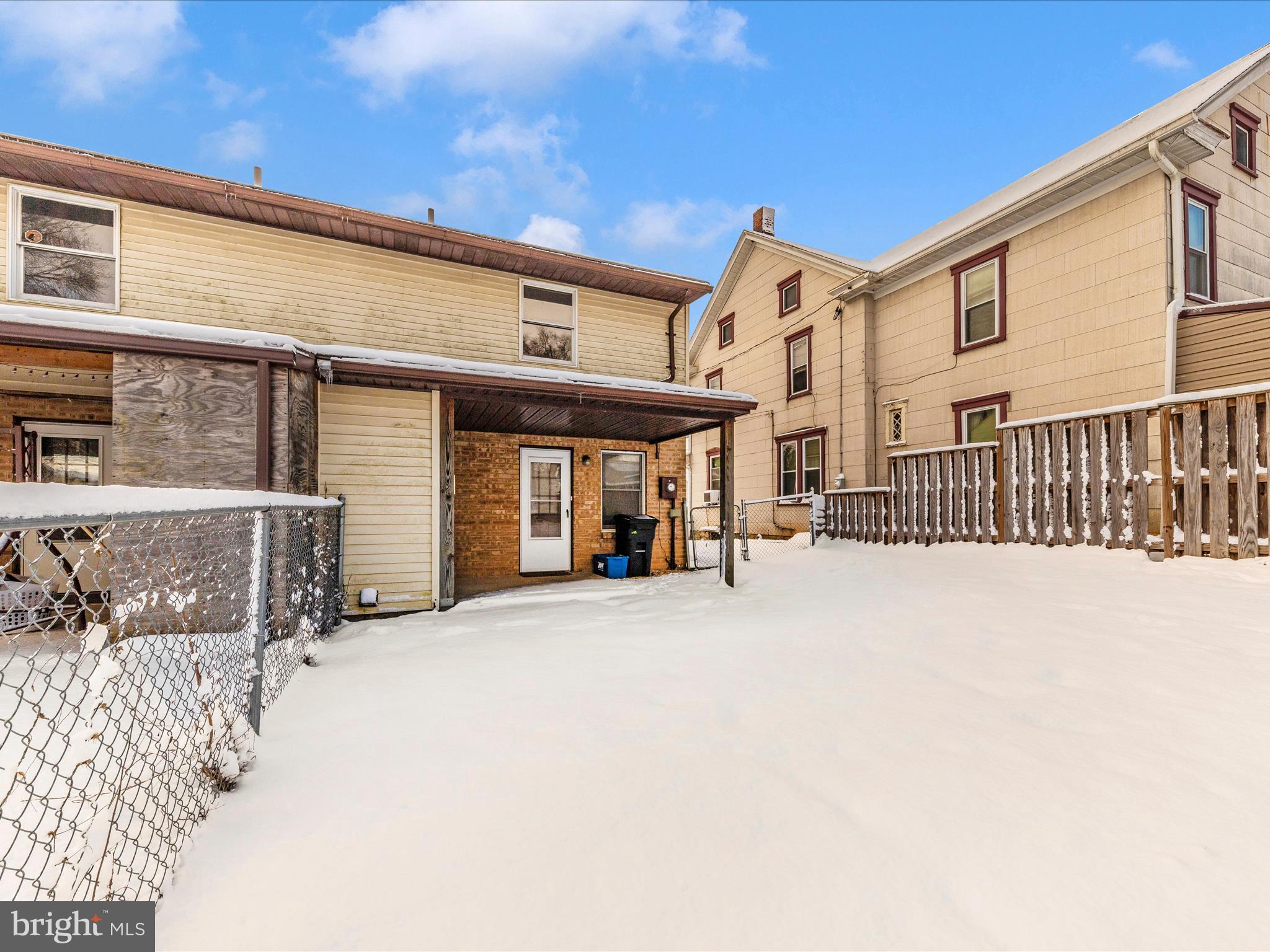 WILLIAMSPORT - Residential