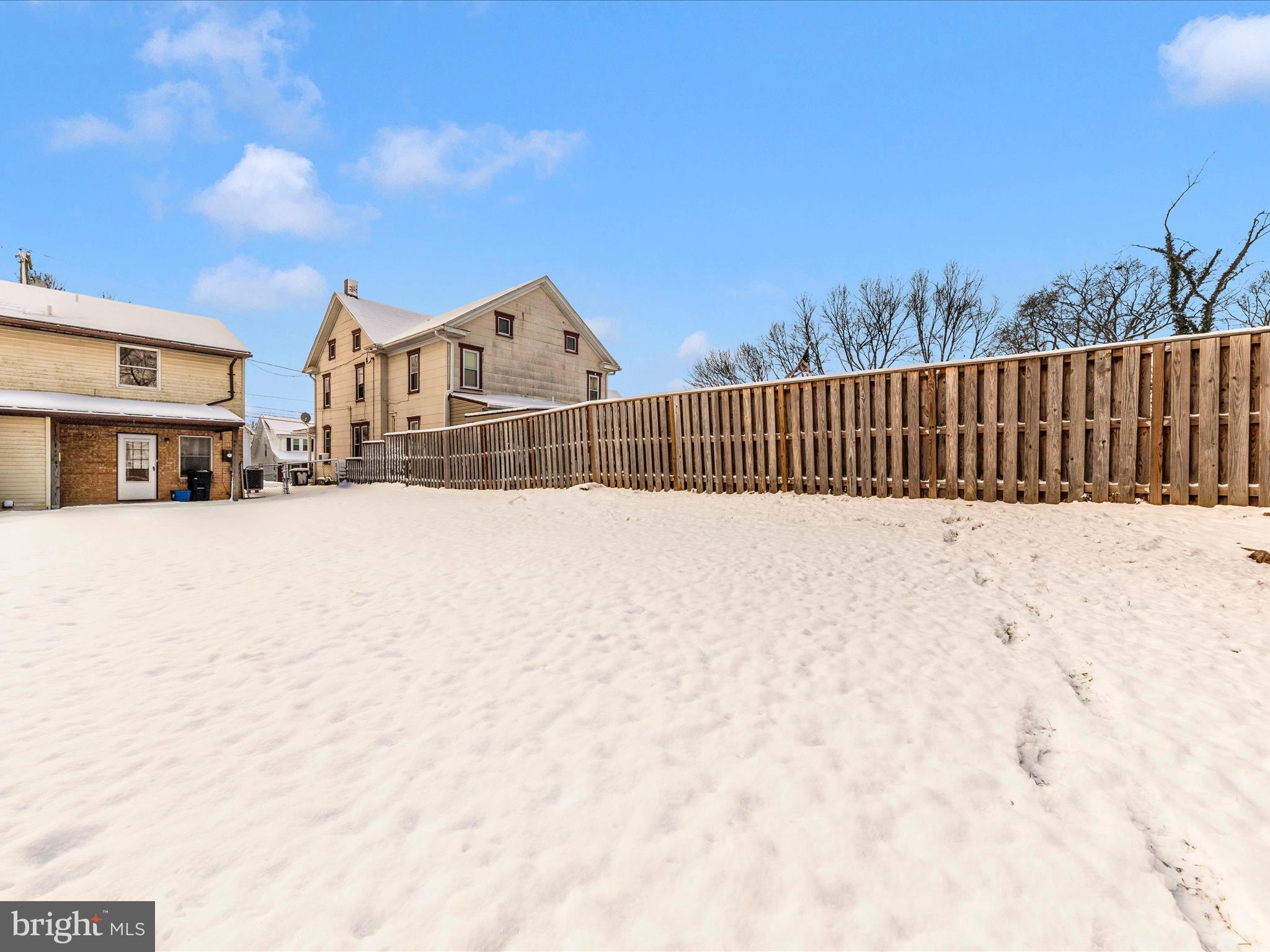 WILLIAMSPORT - Residential