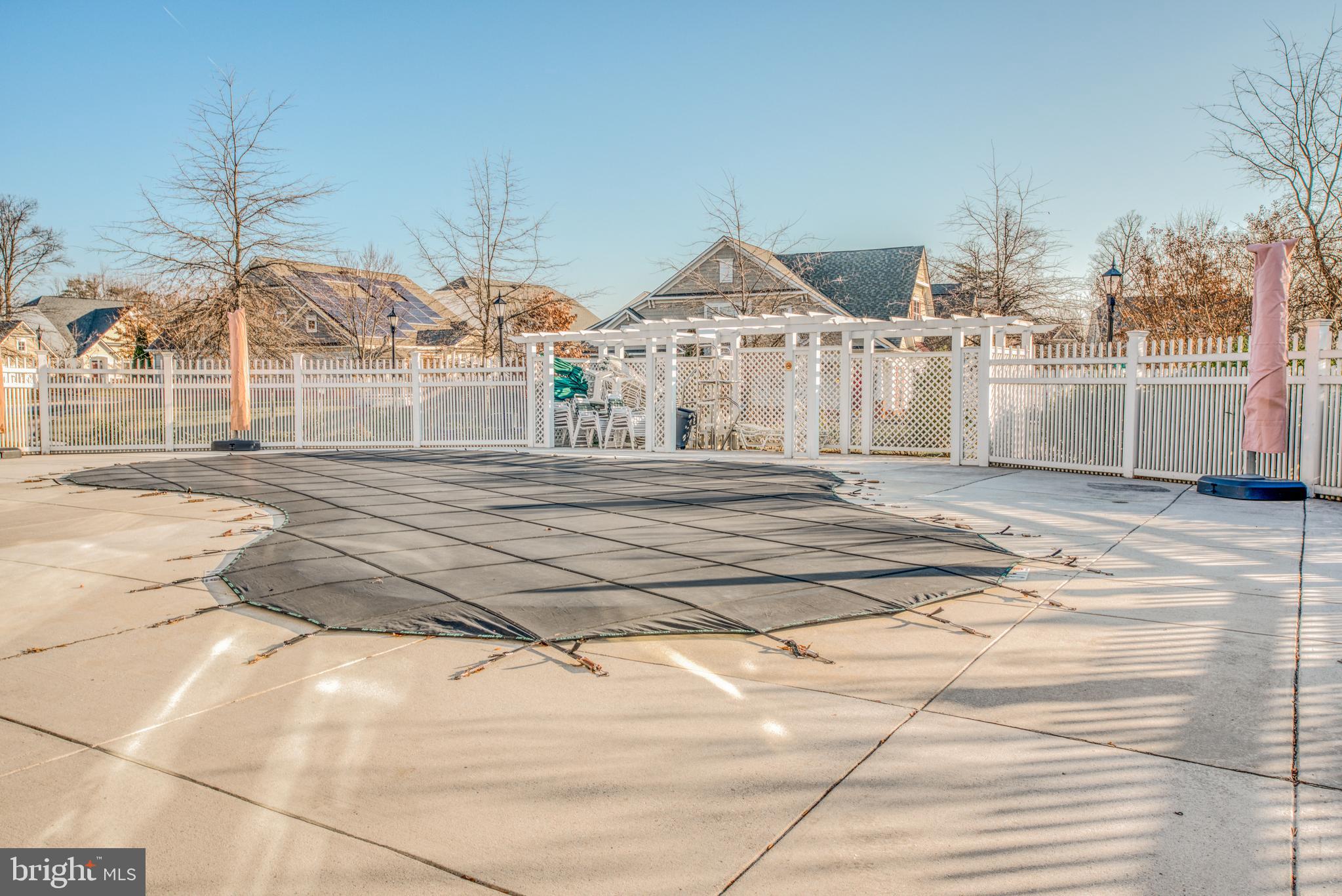 VICTORIA FALLS 4 CONDO-P - Residential