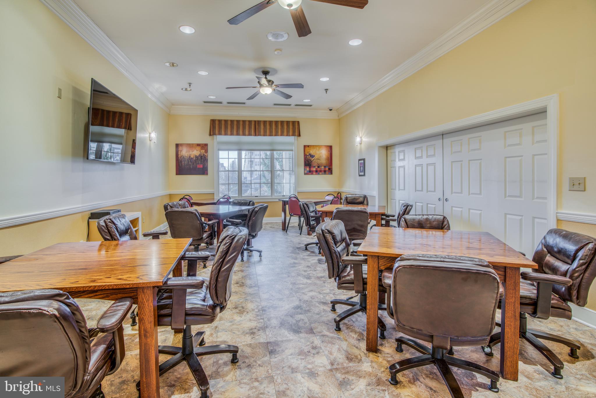 VICTORIA FALLS 4 CONDO-P - Residential