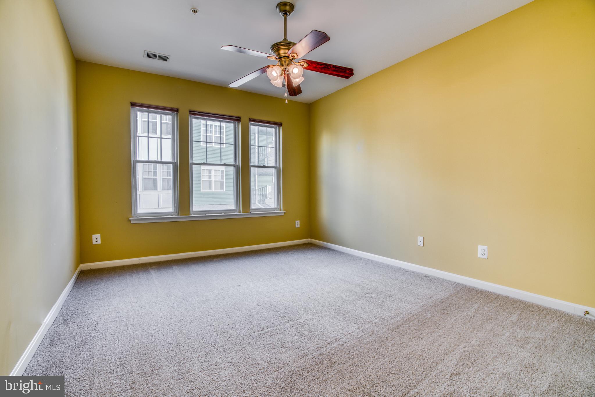 VICTORIA FALLS 4 CONDO-P - Residential