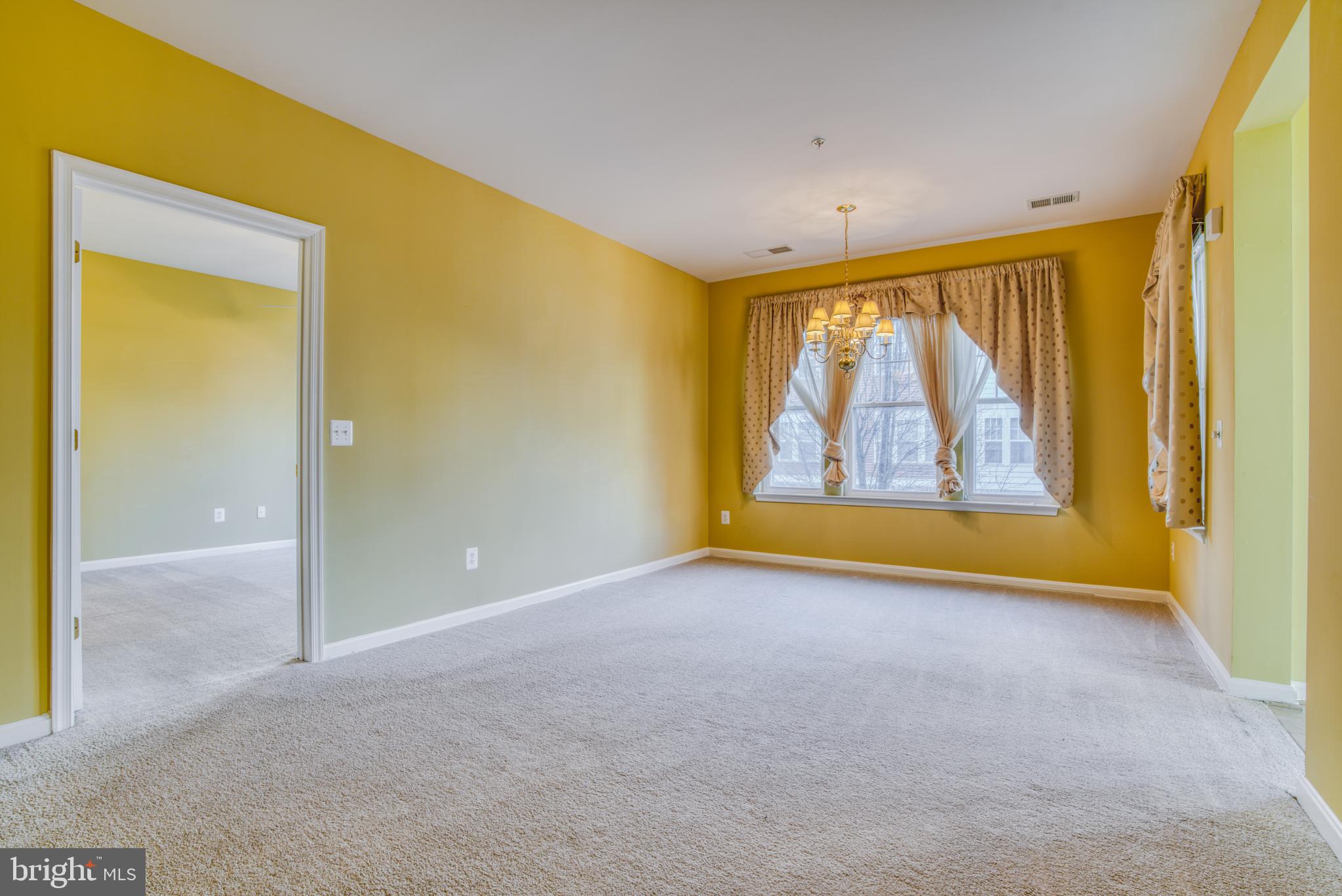 VICTORIA FALLS 4 CONDO-P - Residential