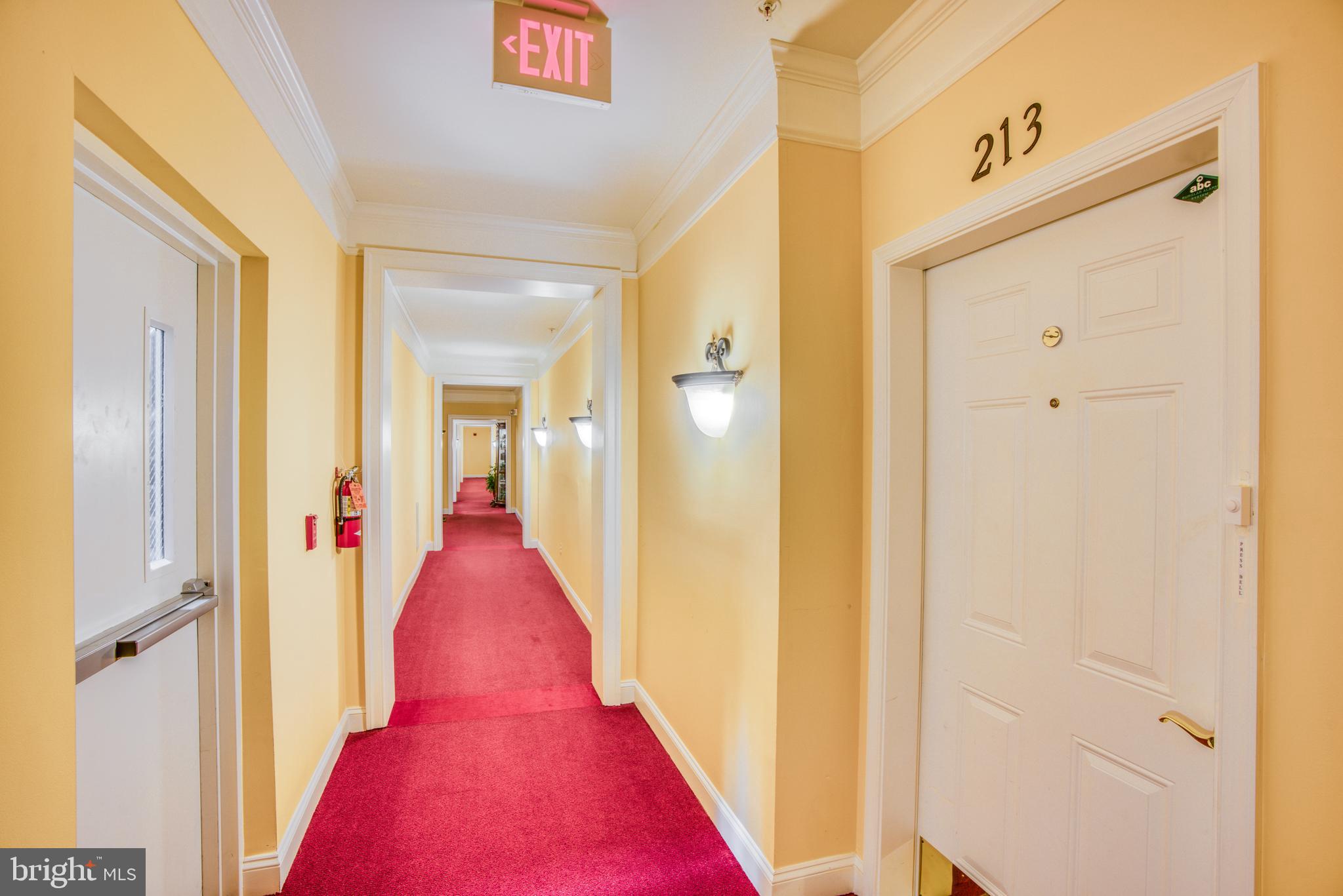 VICTORIA FALLS 4 CONDO-P - Residential