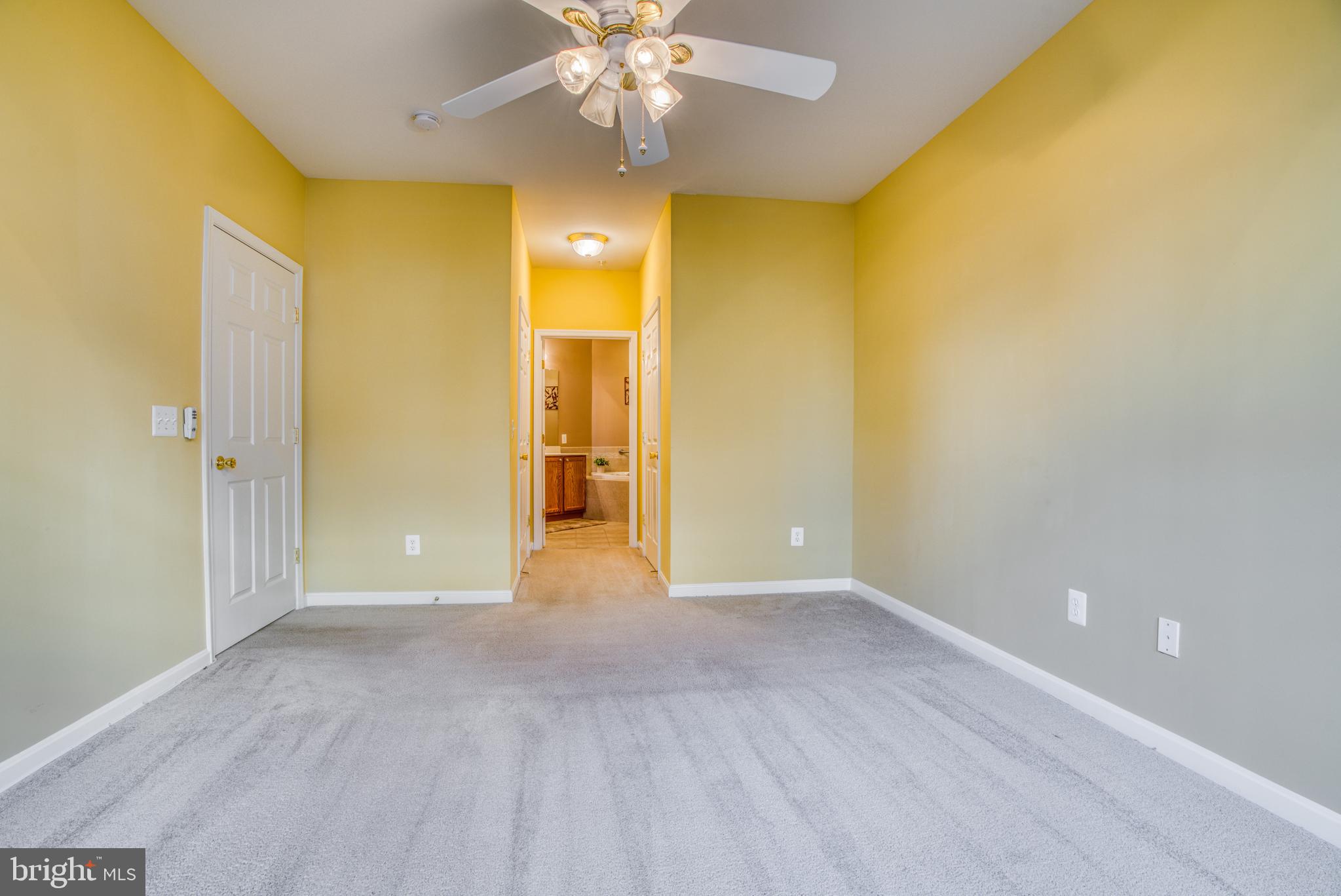 VICTORIA FALLS 4 CONDO-P - Residential