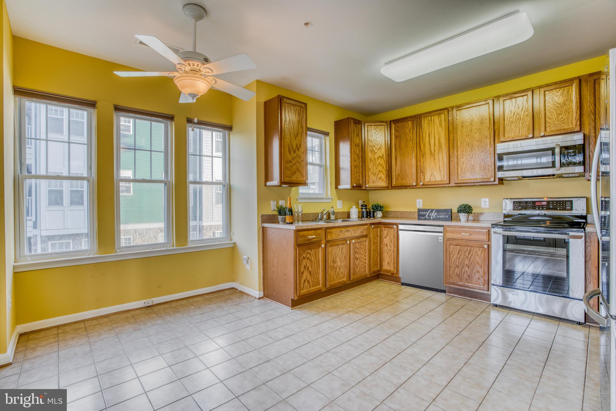 VICTORIA FALLS 4 CONDO-P - Residential