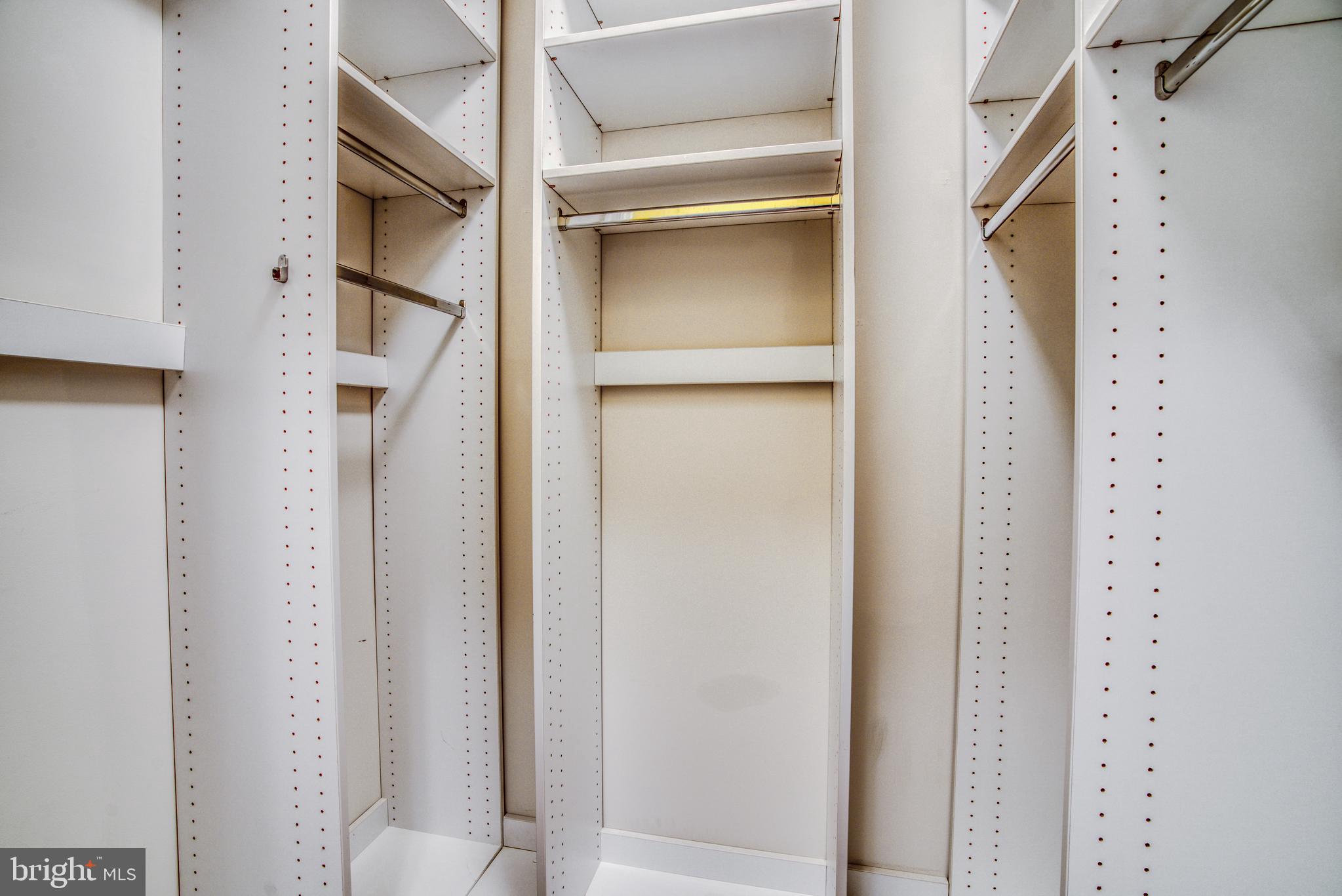 VICTORIA FALLS 4 CONDO-P - Residential