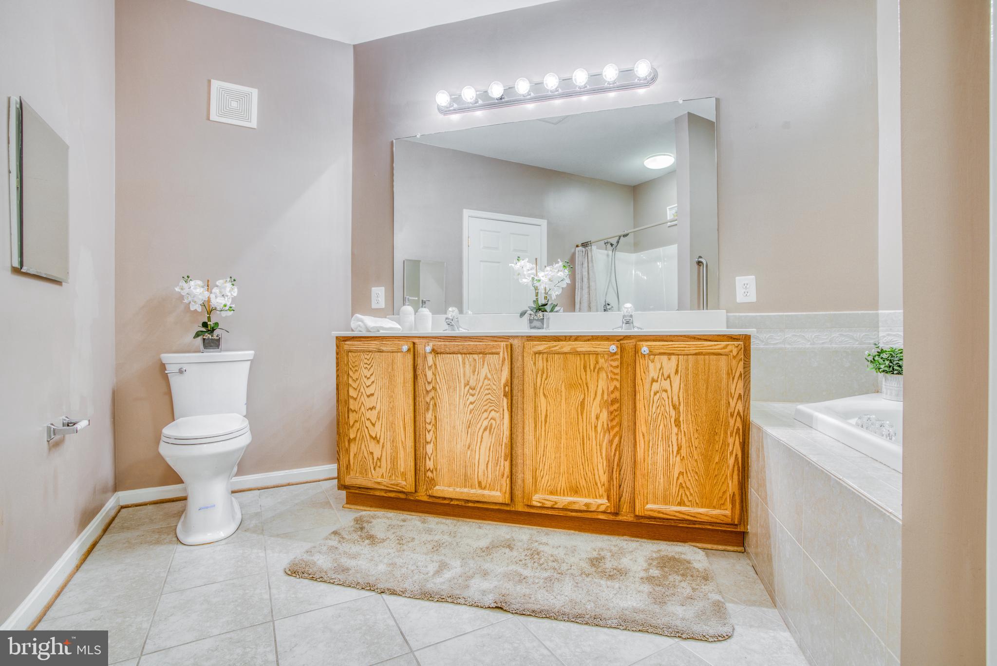 VICTORIA FALLS 4 CONDO-P - Residential