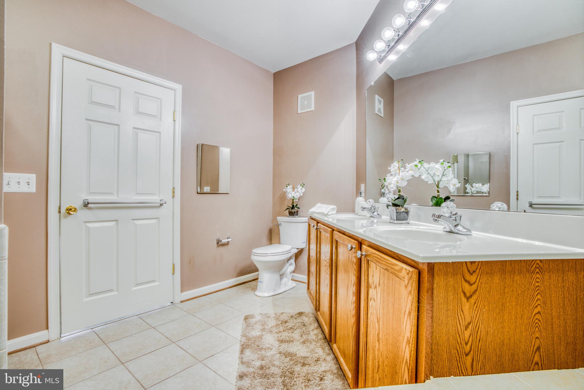 VICTORIA FALLS 4 CONDO-P - Residential