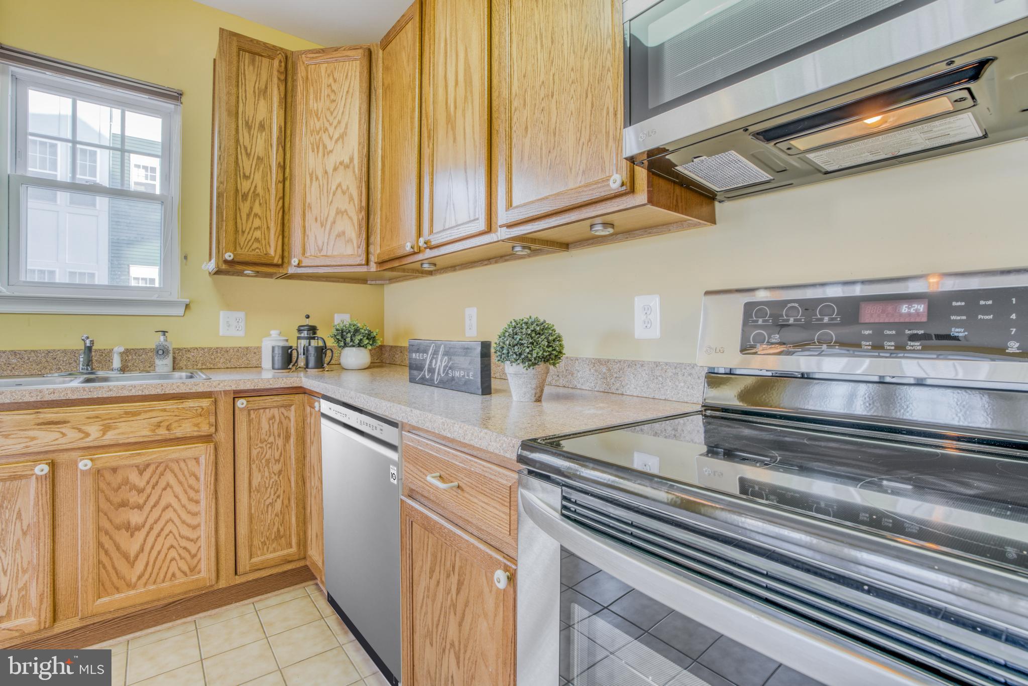 VICTORIA FALLS 4 CONDO-P - Residential