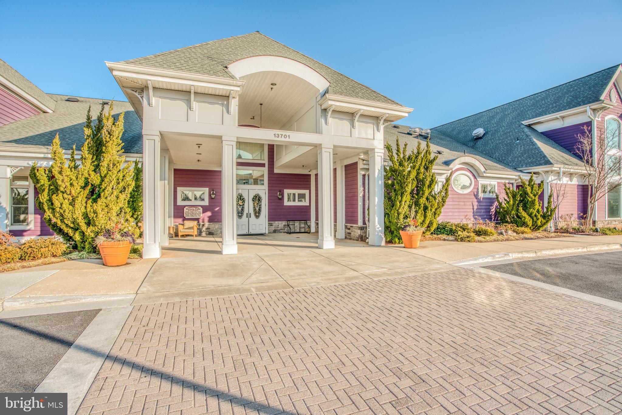 VICTORIA FALLS 4 CONDO-P - Residential