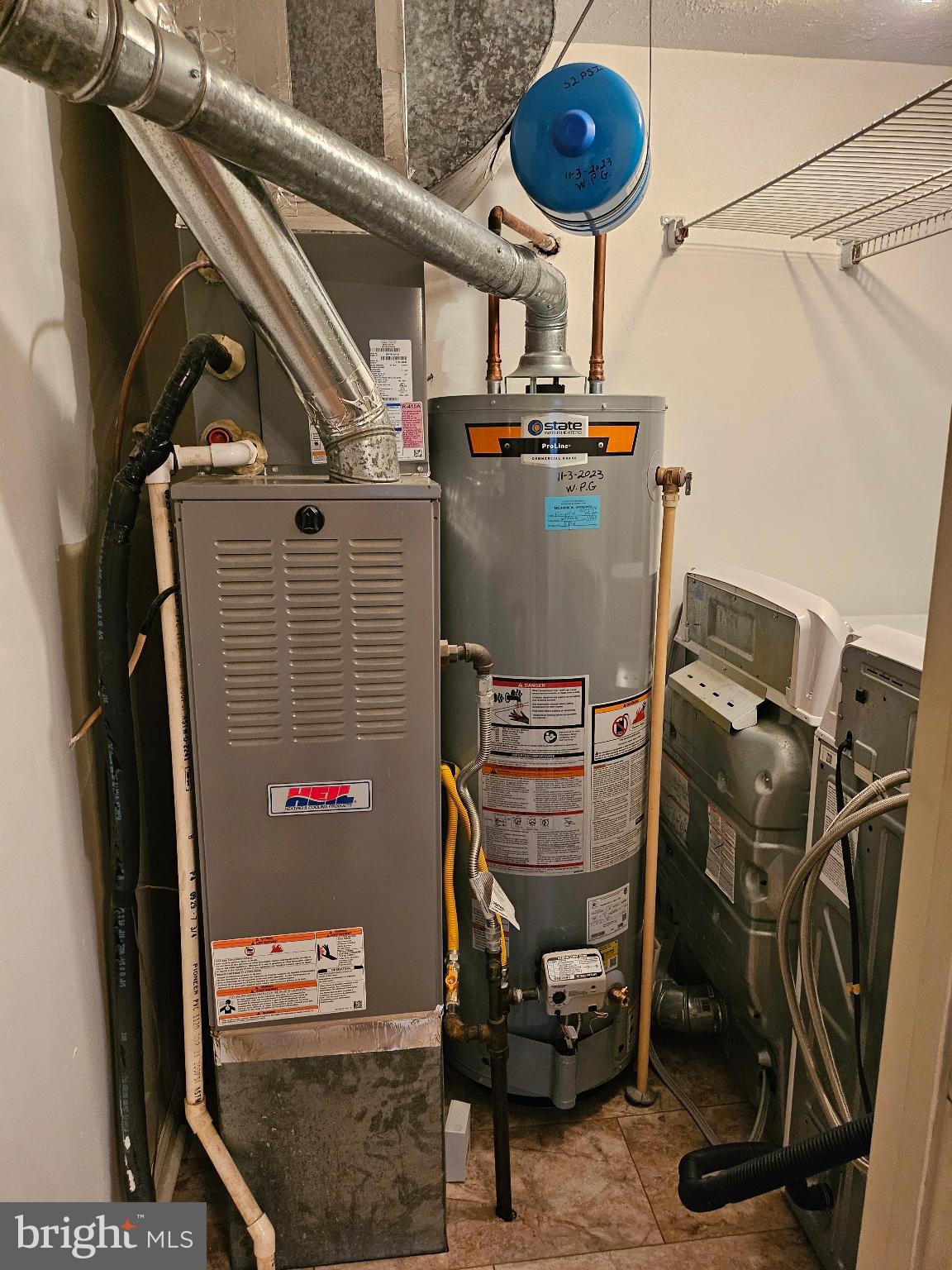 TUDOR SQUARE - Residential