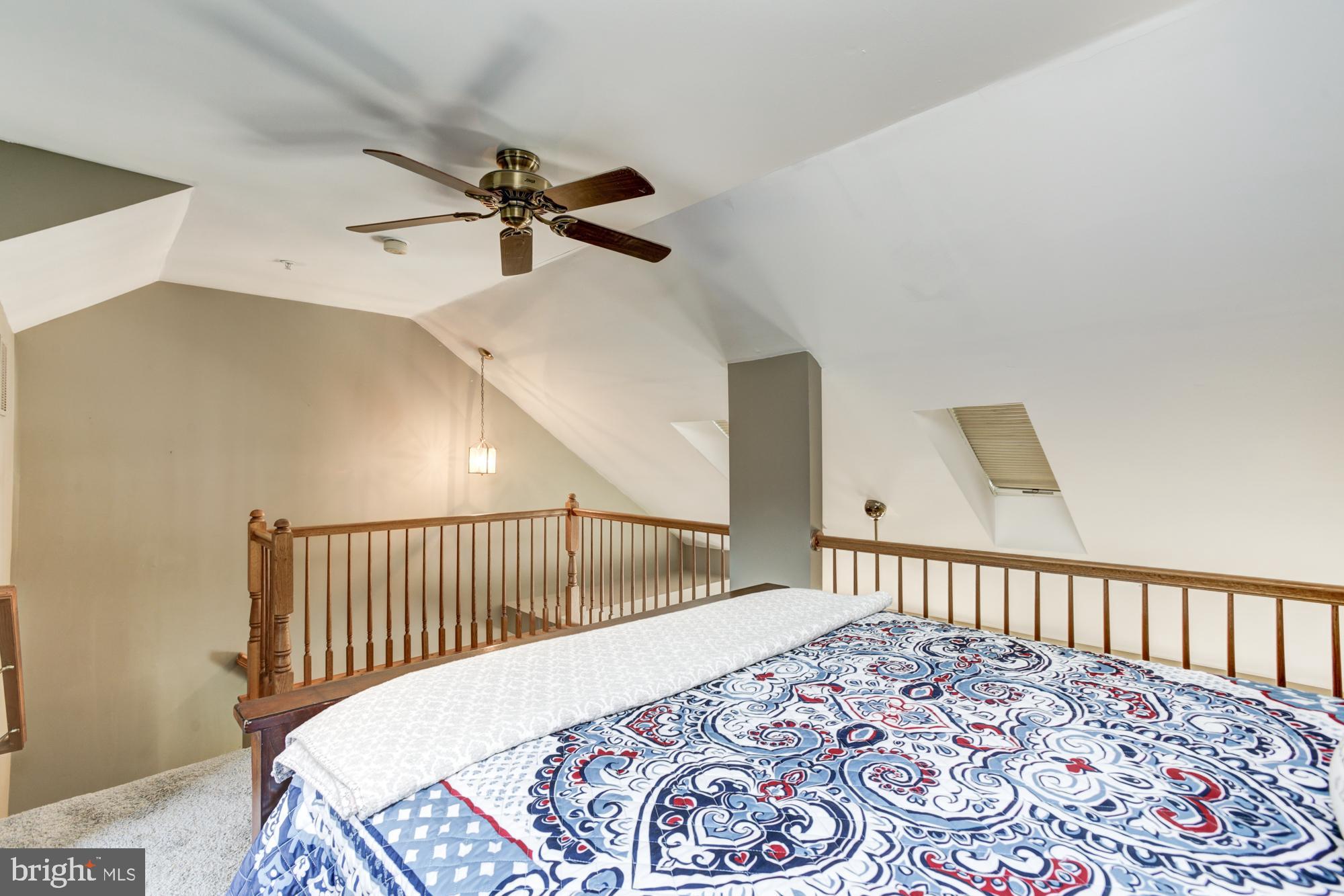 STONEY BEACH - Residential