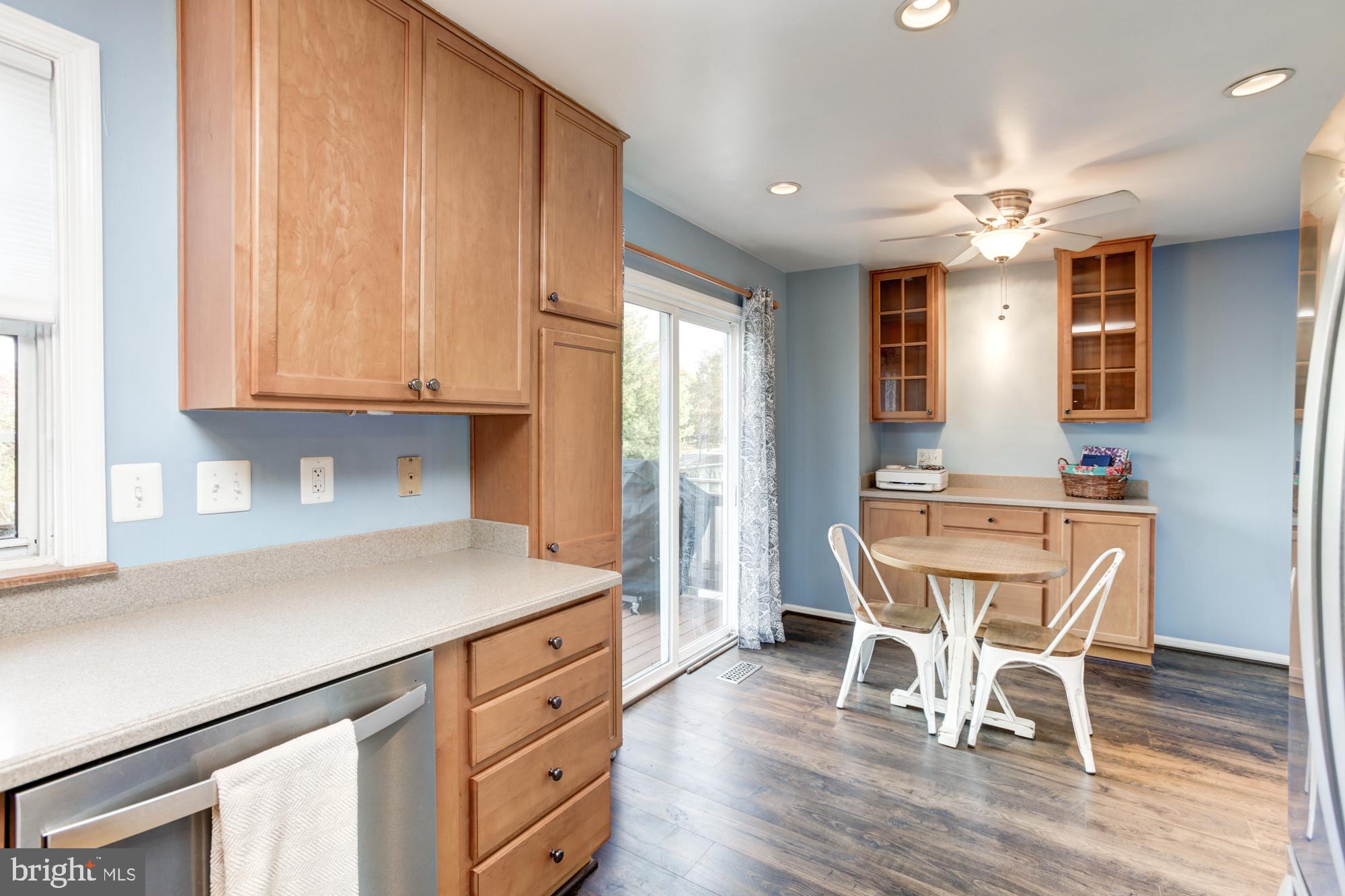 STONEY BEACH - Residential