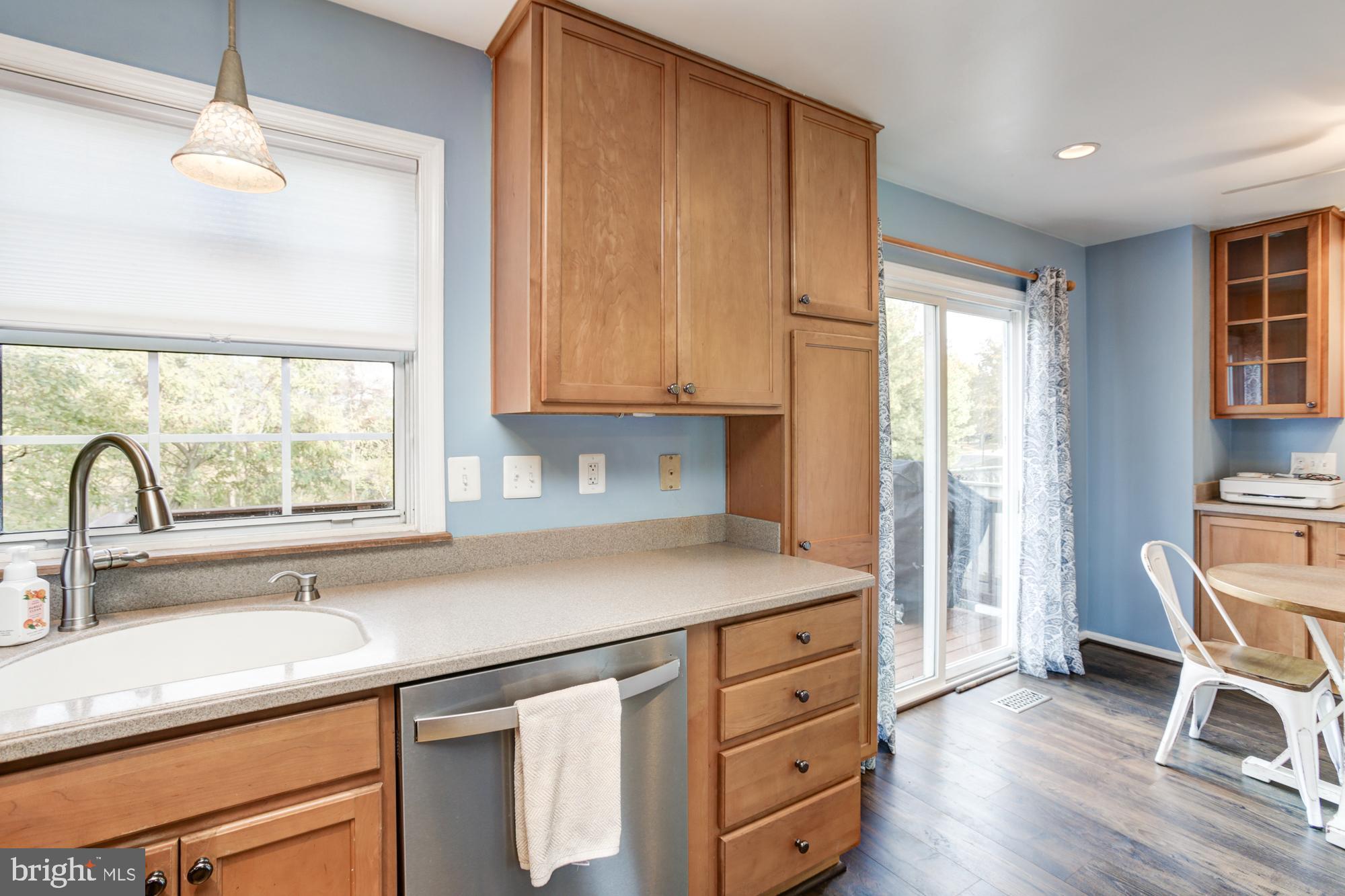 STONEY BEACH - Residential