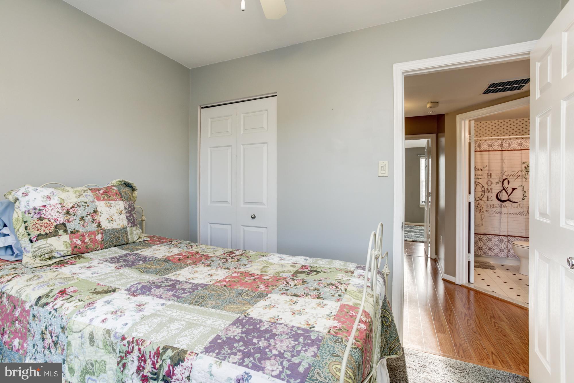 STONEY BEACH - Residential