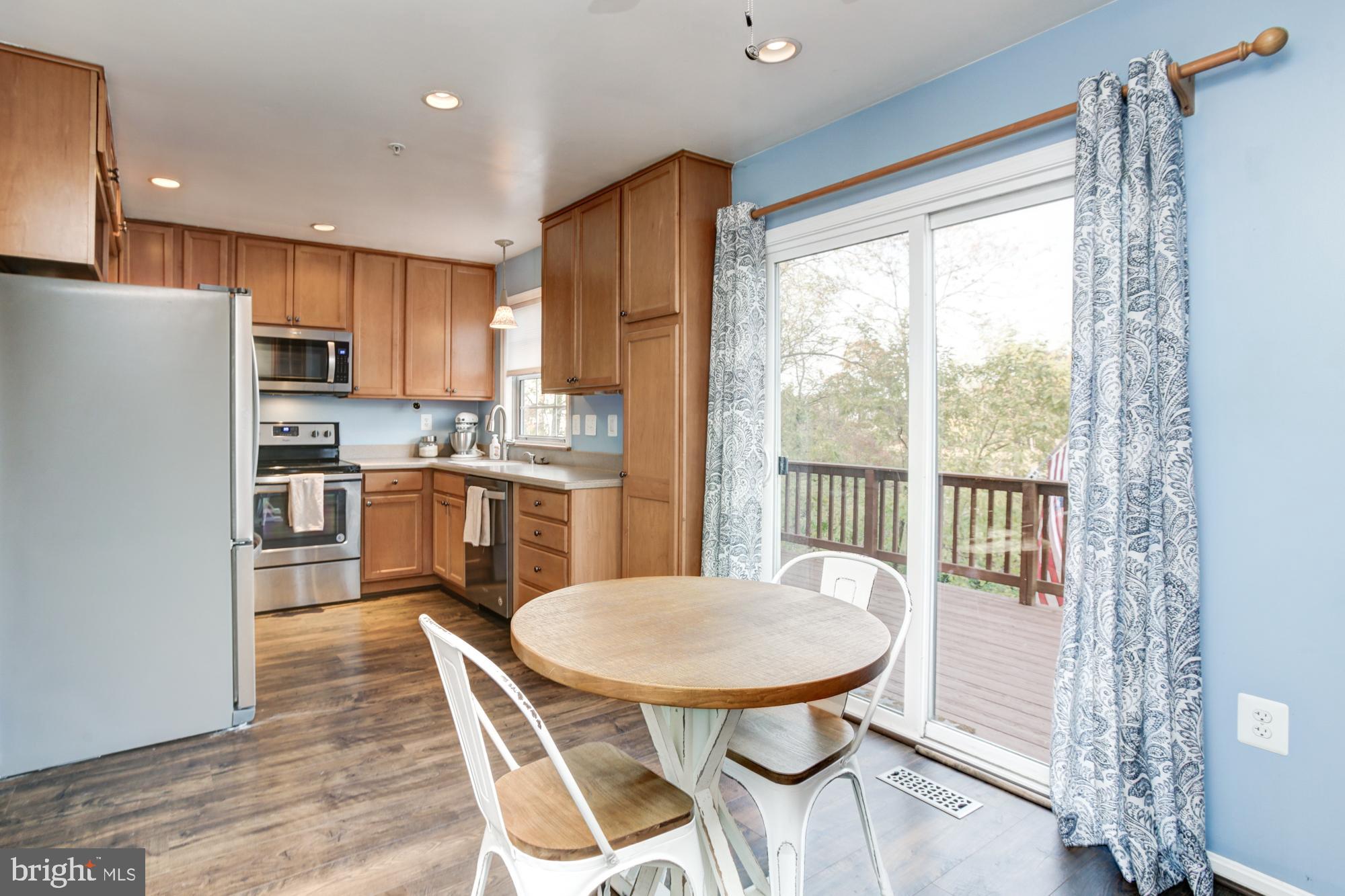 STONEY BEACH - Residential