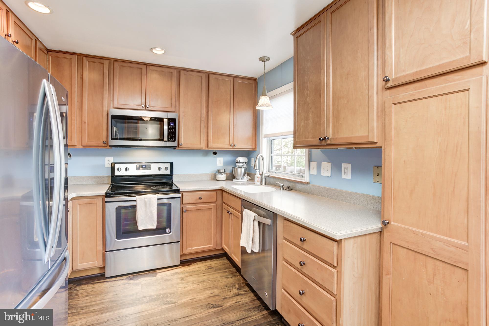 STONEY BEACH - Residential