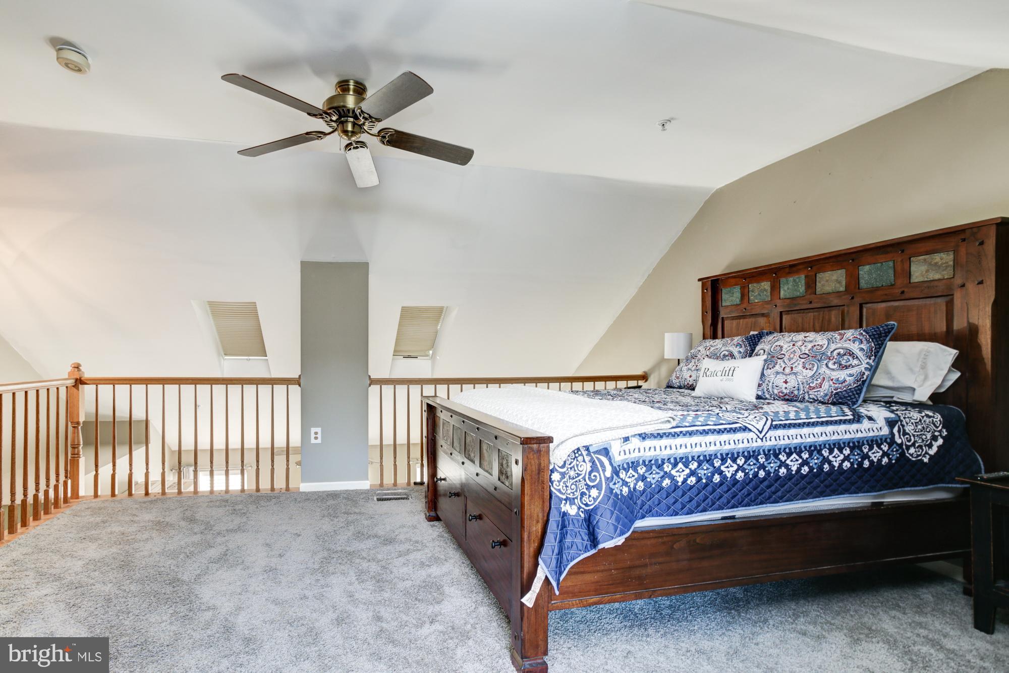 STONEY BEACH - Residential