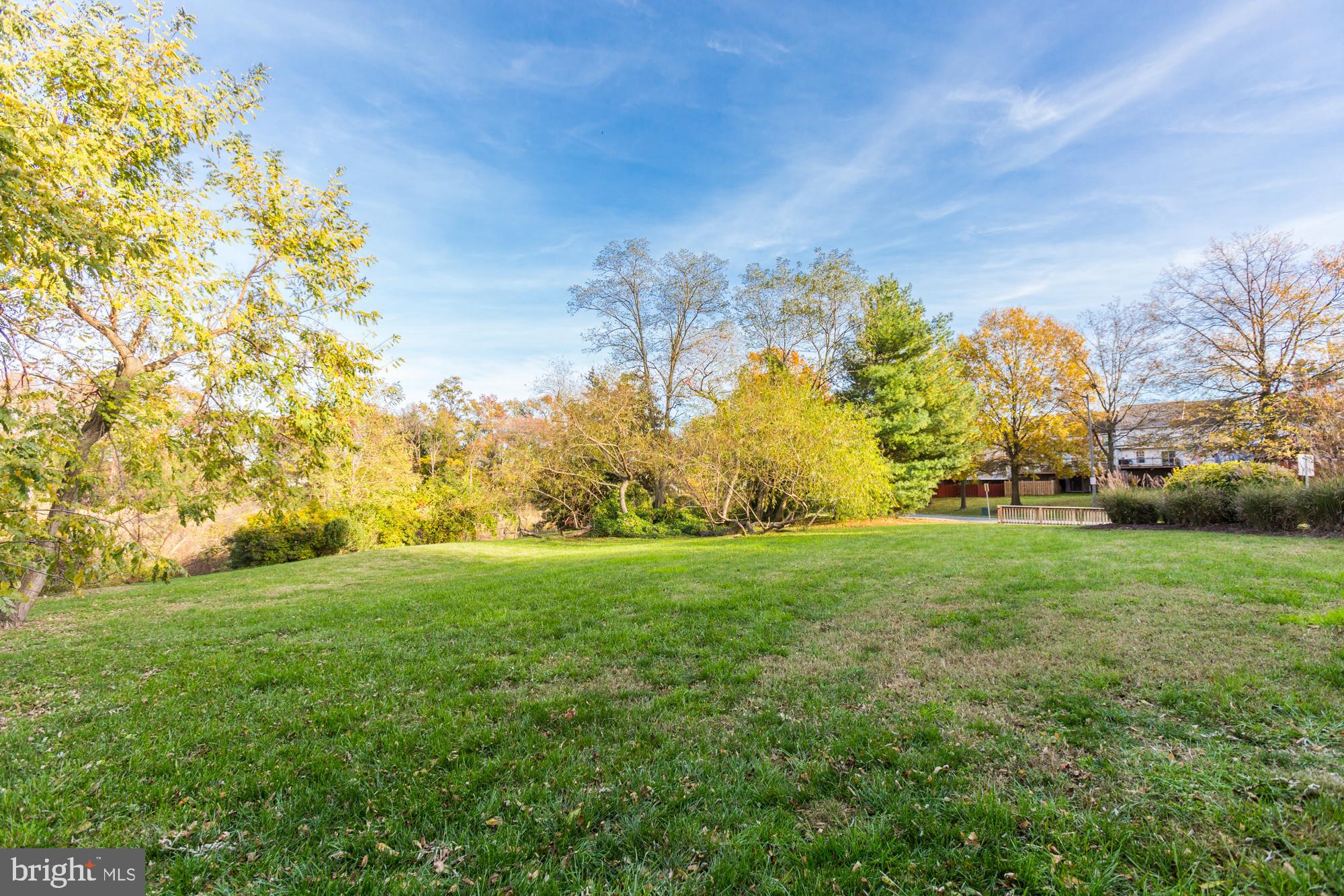 STONEY BEACH - Residential