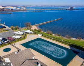 STONEY BEACH - Residential