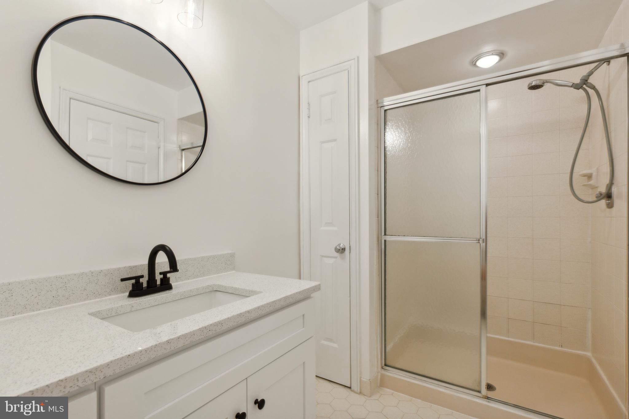 OAK KNOLL - Residential