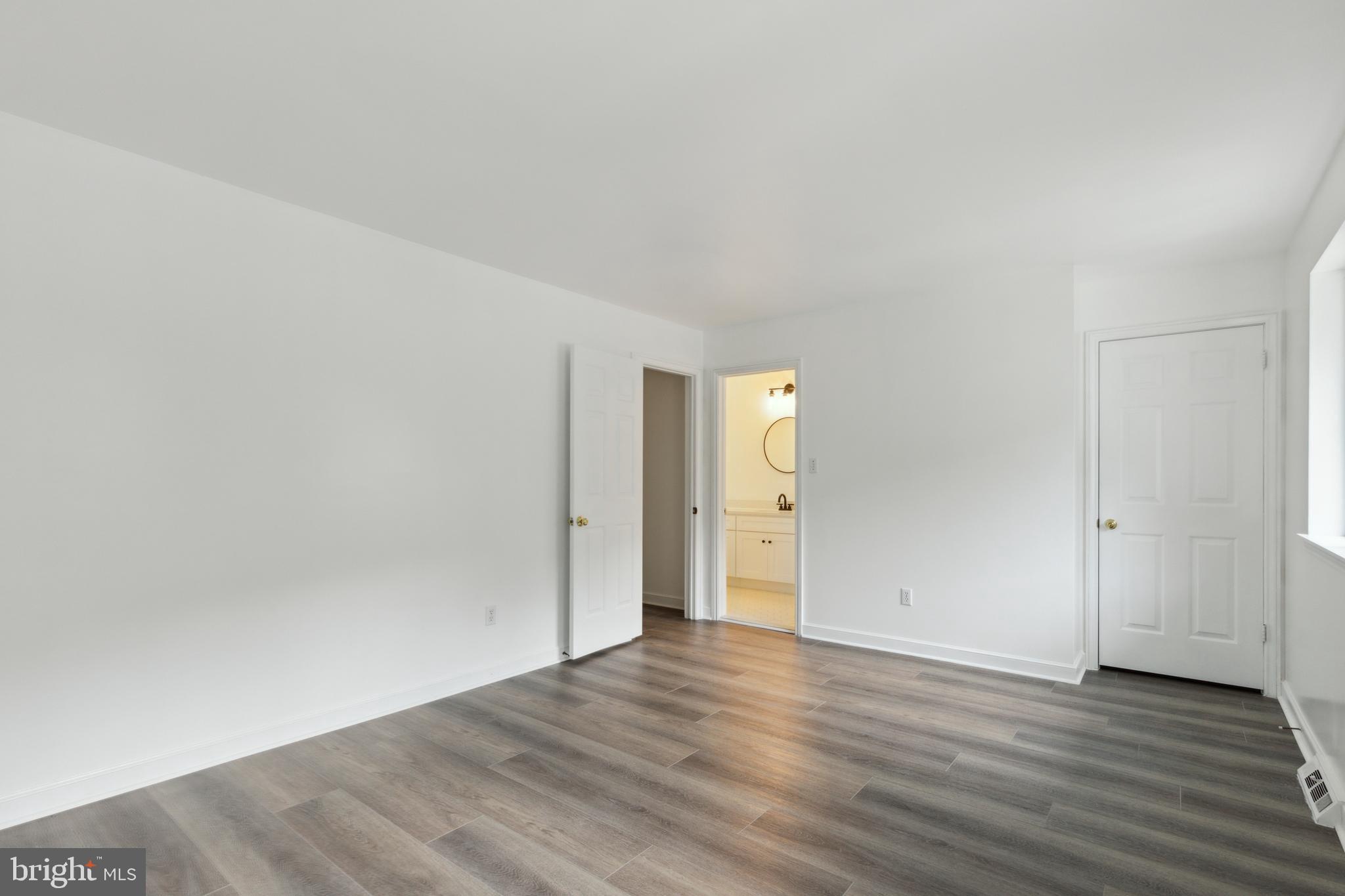 OAK KNOLL - Residential