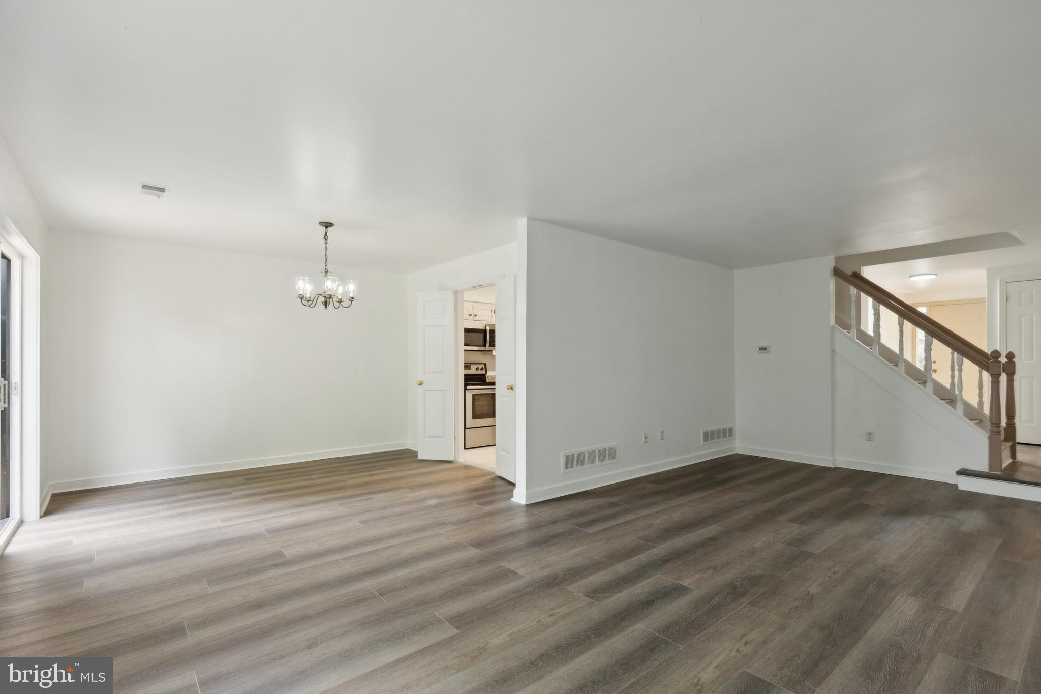 OAK KNOLL - Residential