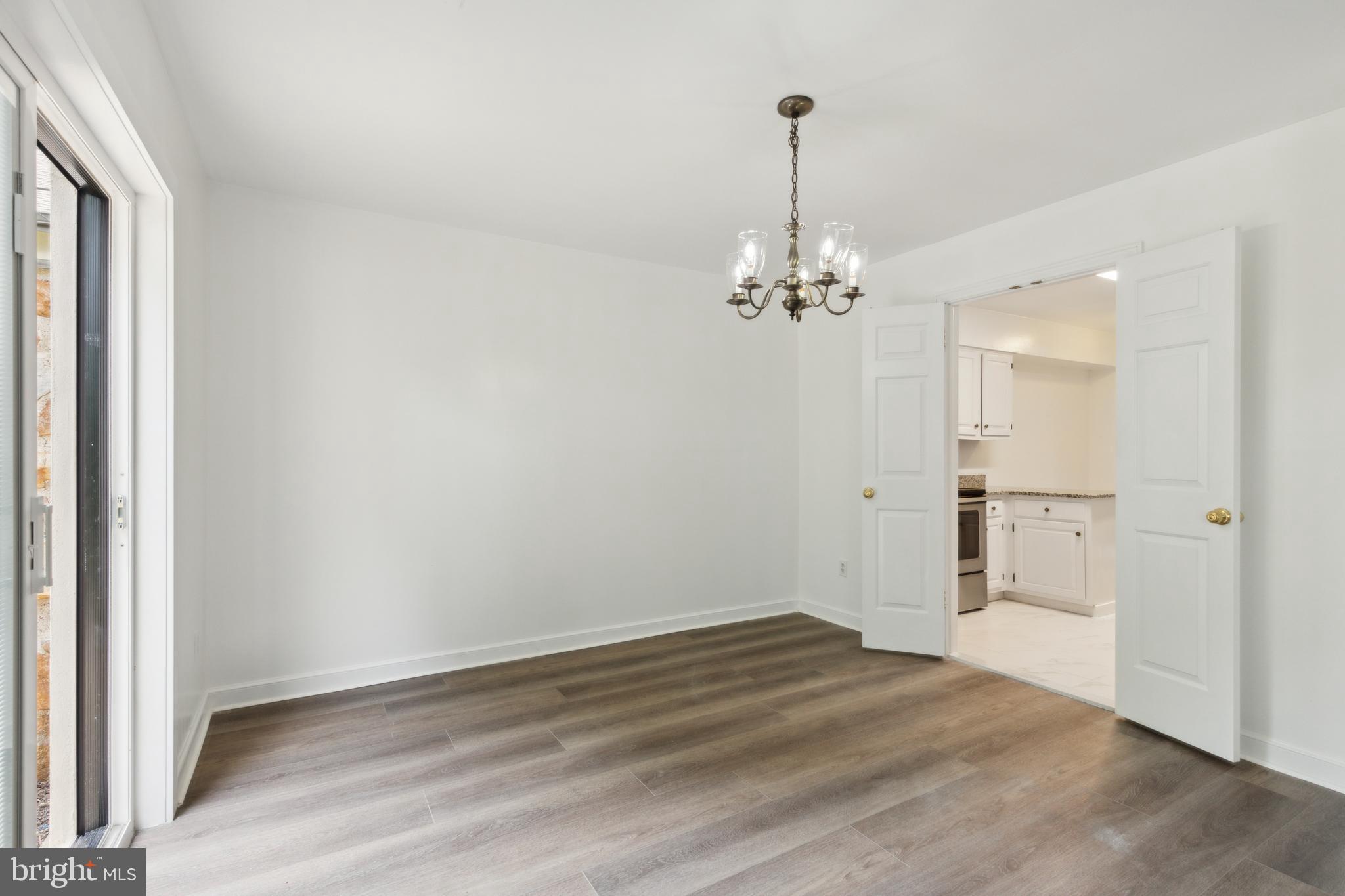 OAK KNOLL - Residential