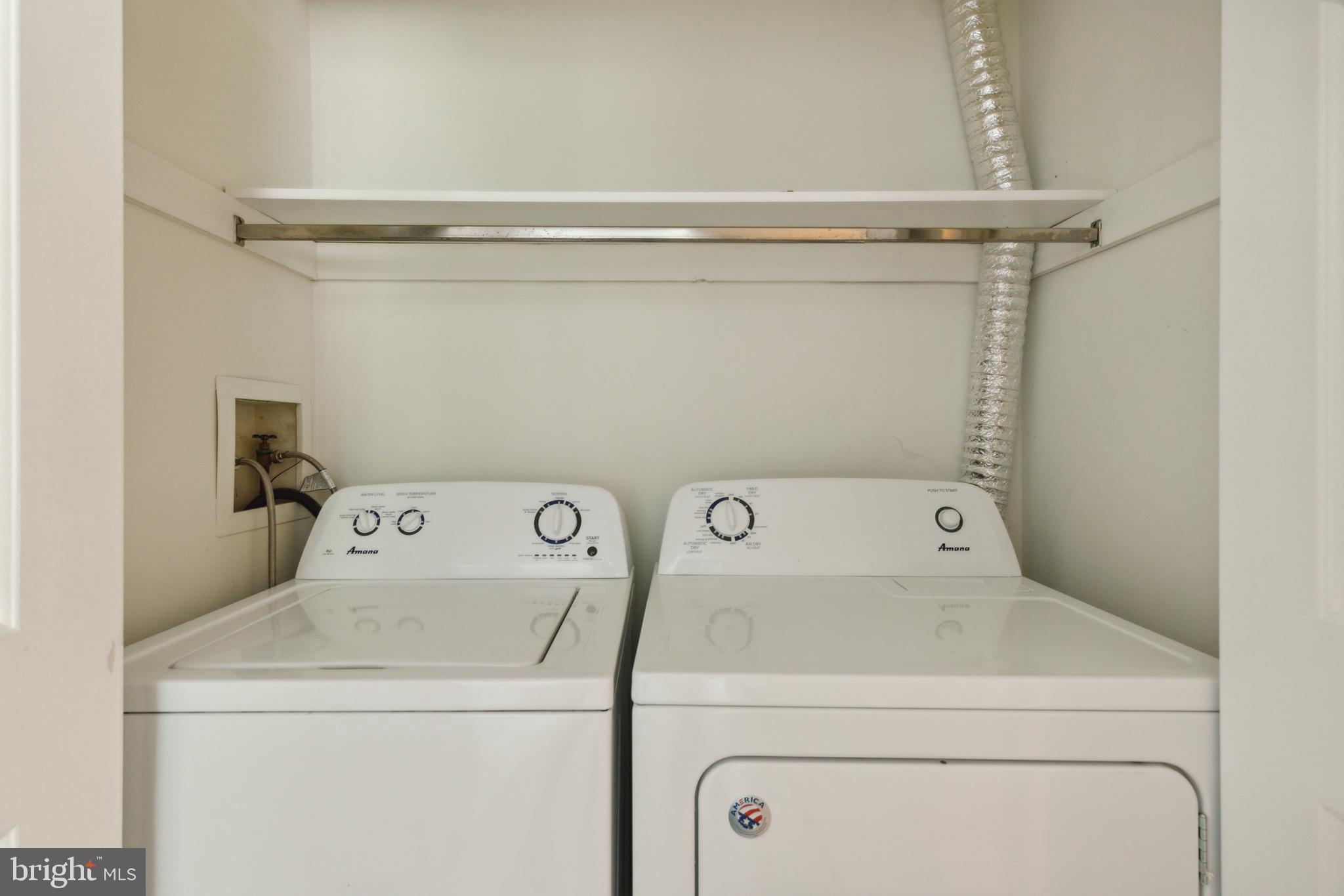 OAK KNOLL - Residential