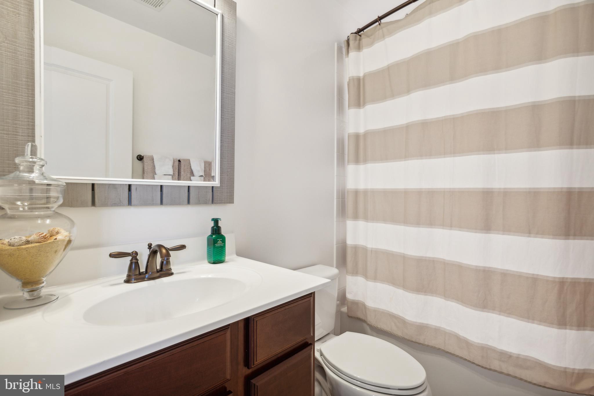 DAWSON'S CORNER - Residential