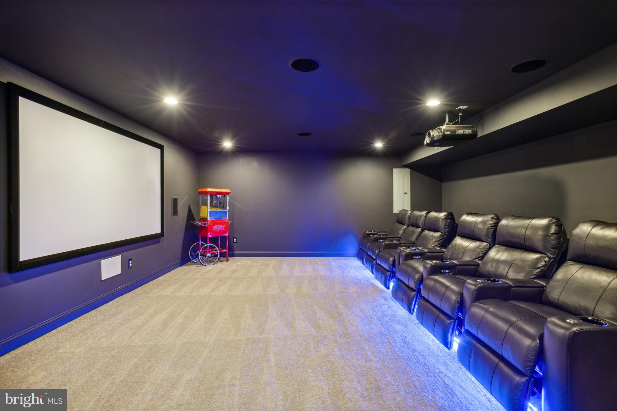 DAWSON'S CORNER - Residential