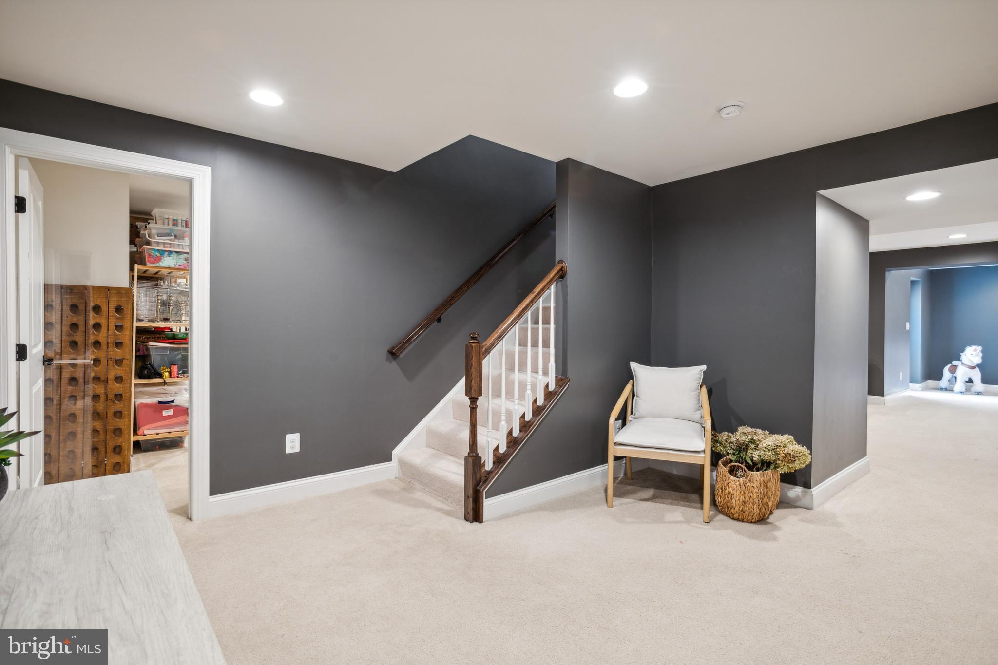 DAWSON'S CORNER - Residential