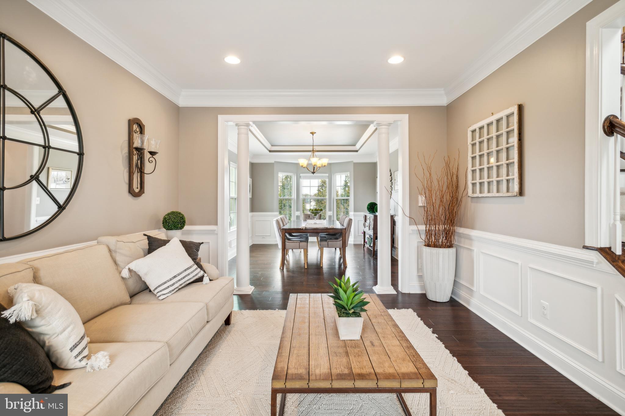 DAWSON'S CORNER - Residential